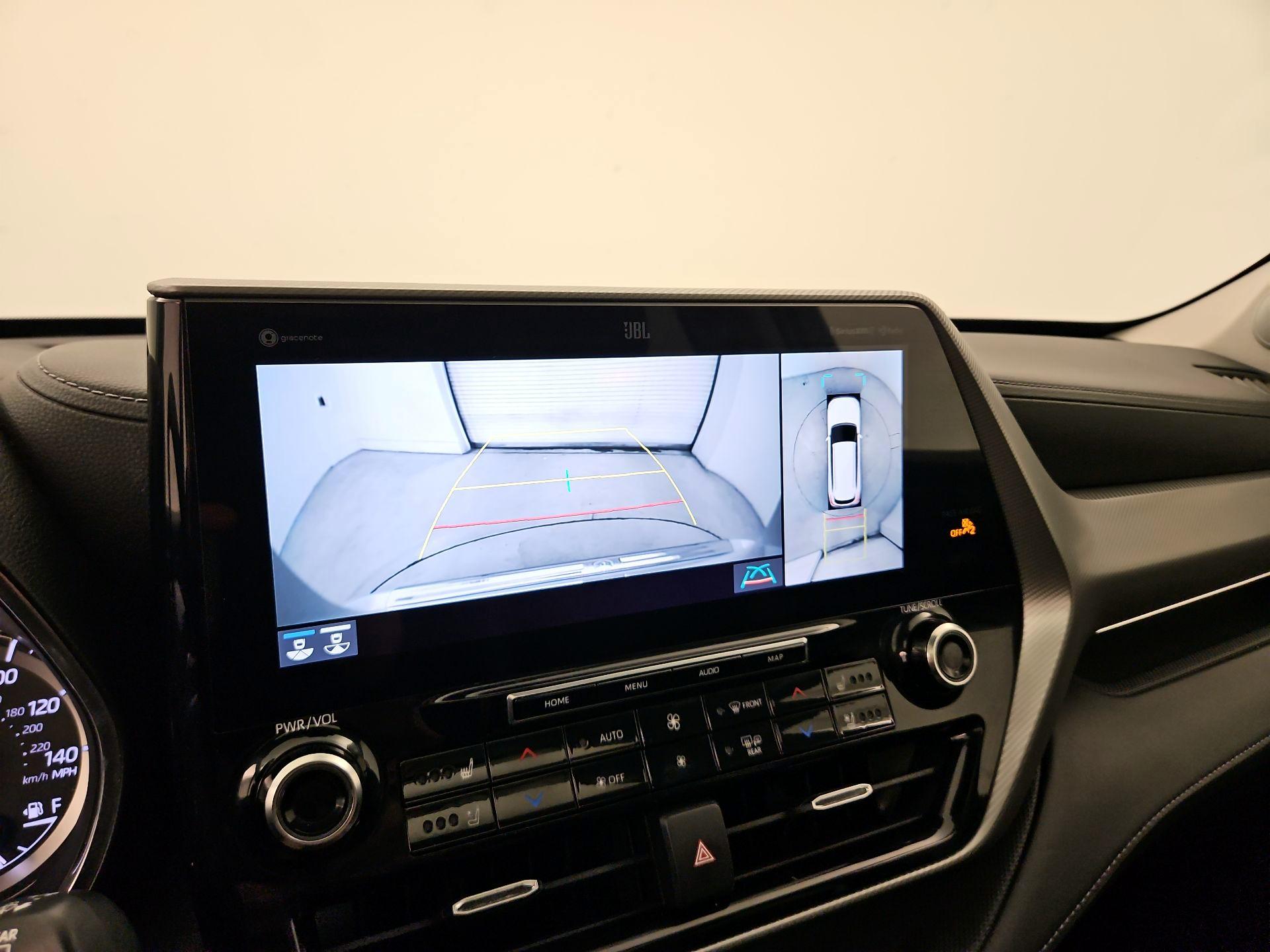 Thumbnail: 2022 Toyota Highlander - 15