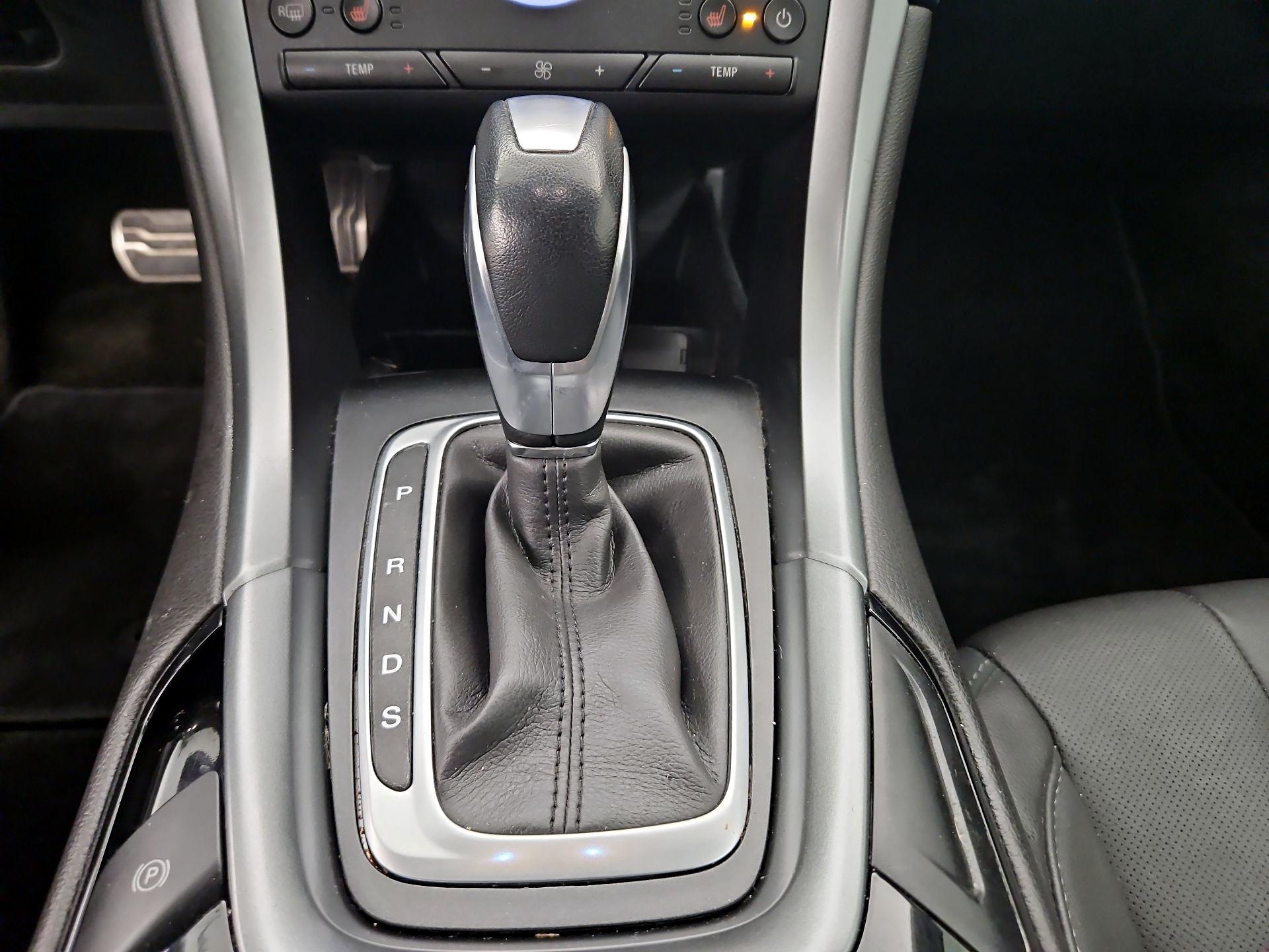 Thumbnail: 2016 Ford Fusion - 17