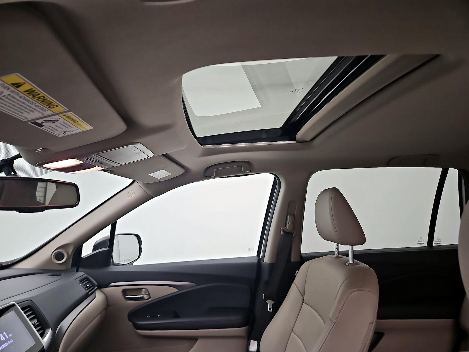 Sunroof(s) & Overhead Airbags
