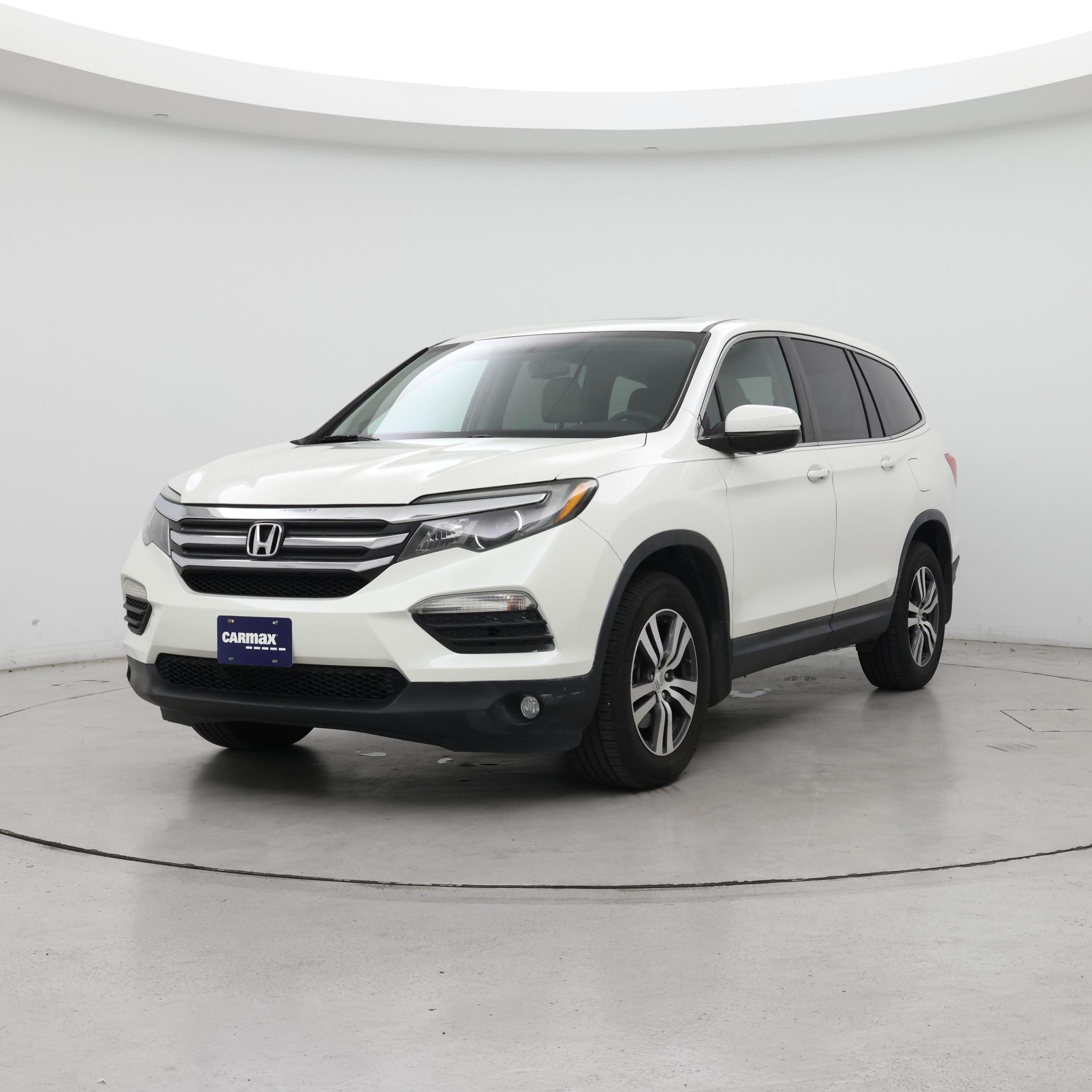 Thumbnail: 2017 Honda Pilot - 4