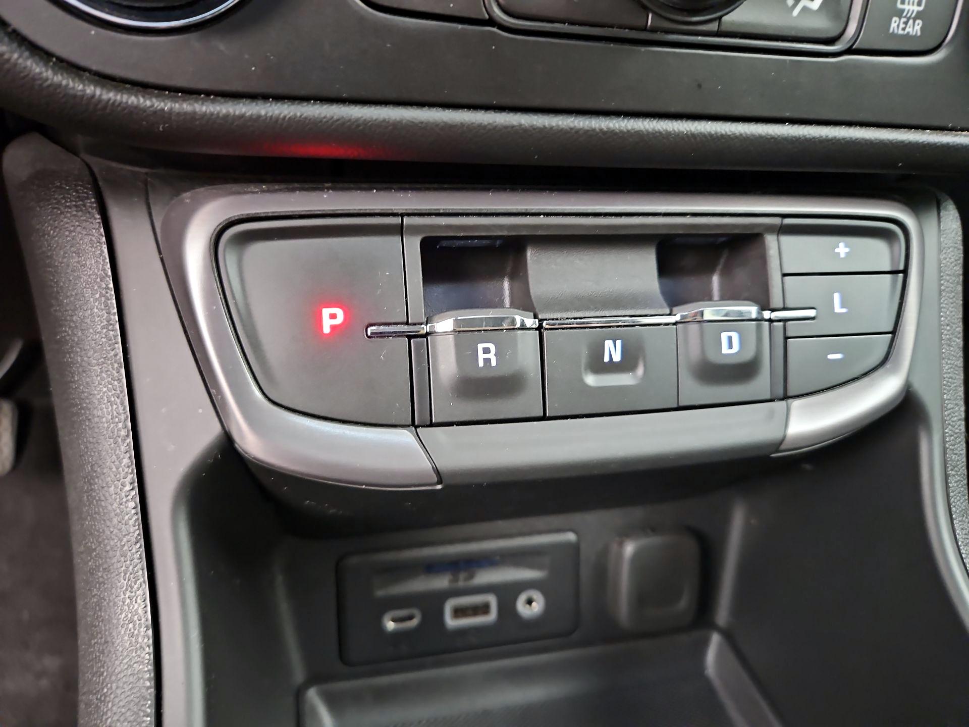 Thumbnail: 2024 GMC Terrain - 17