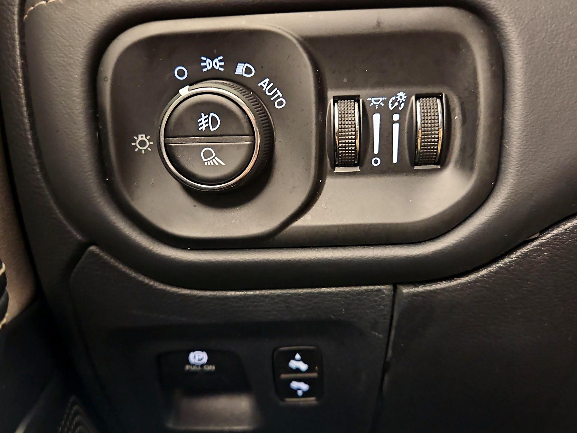 Thumbnail: 2023 RAM 1500 - 13