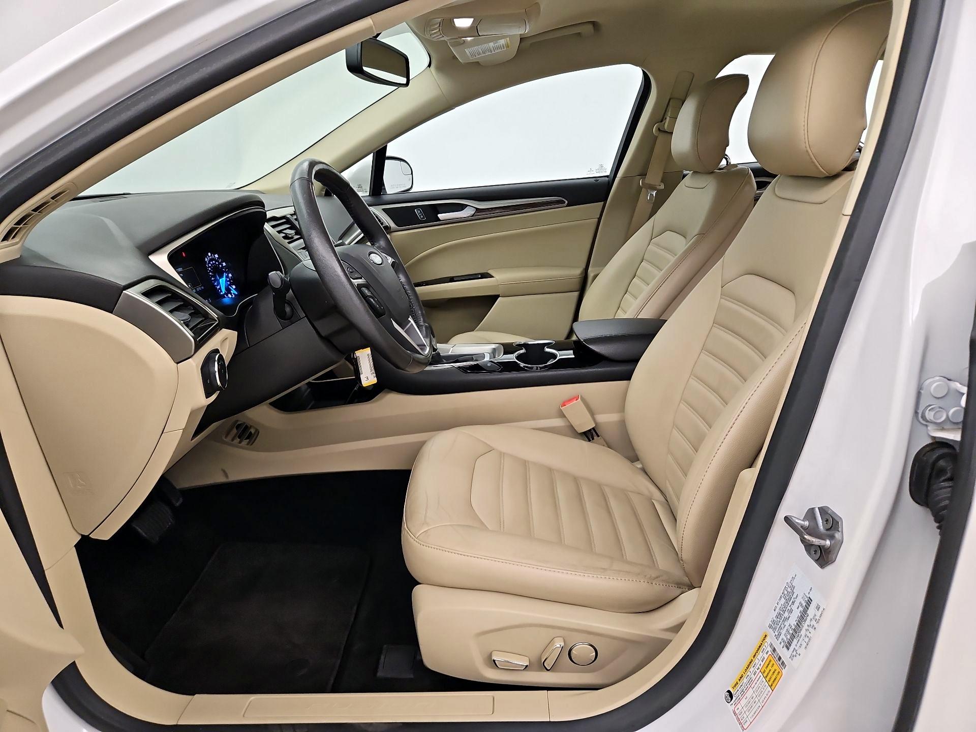 Thumbnail: 2014 Ford Fusion - 11