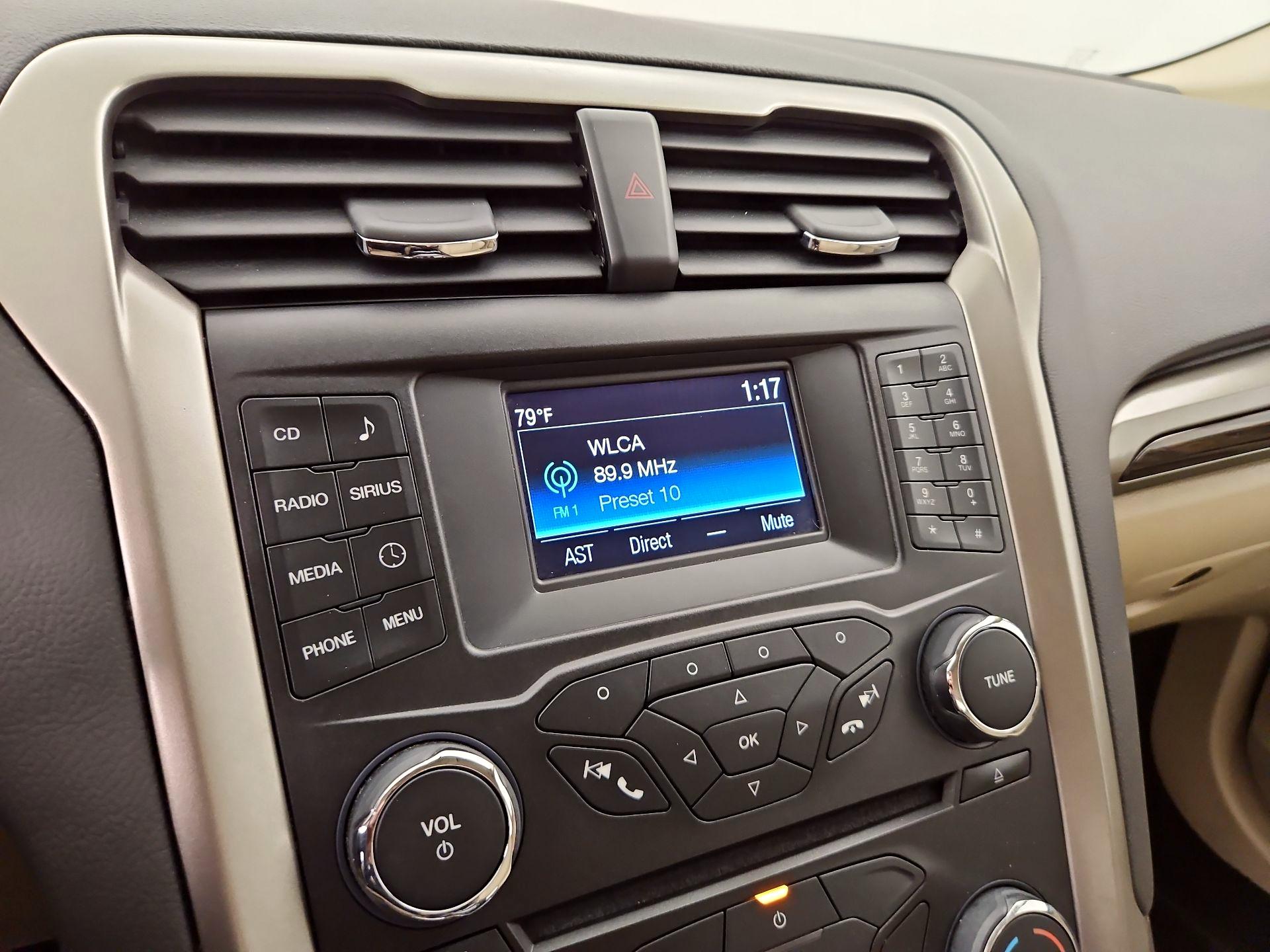 Thumbnail: 2014 Ford Fusion - 14