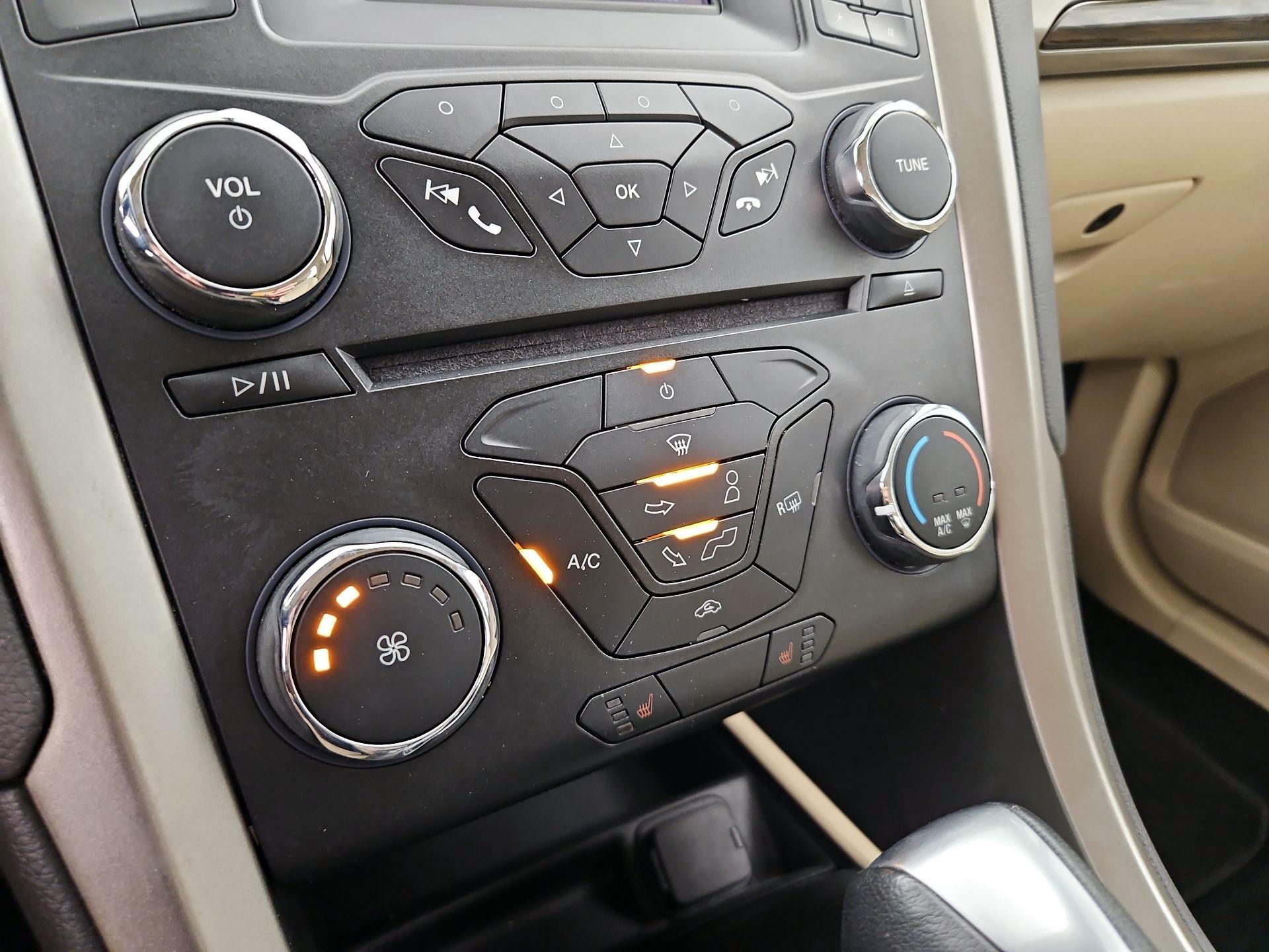 Thumbnail: 2014 Ford Fusion - 15