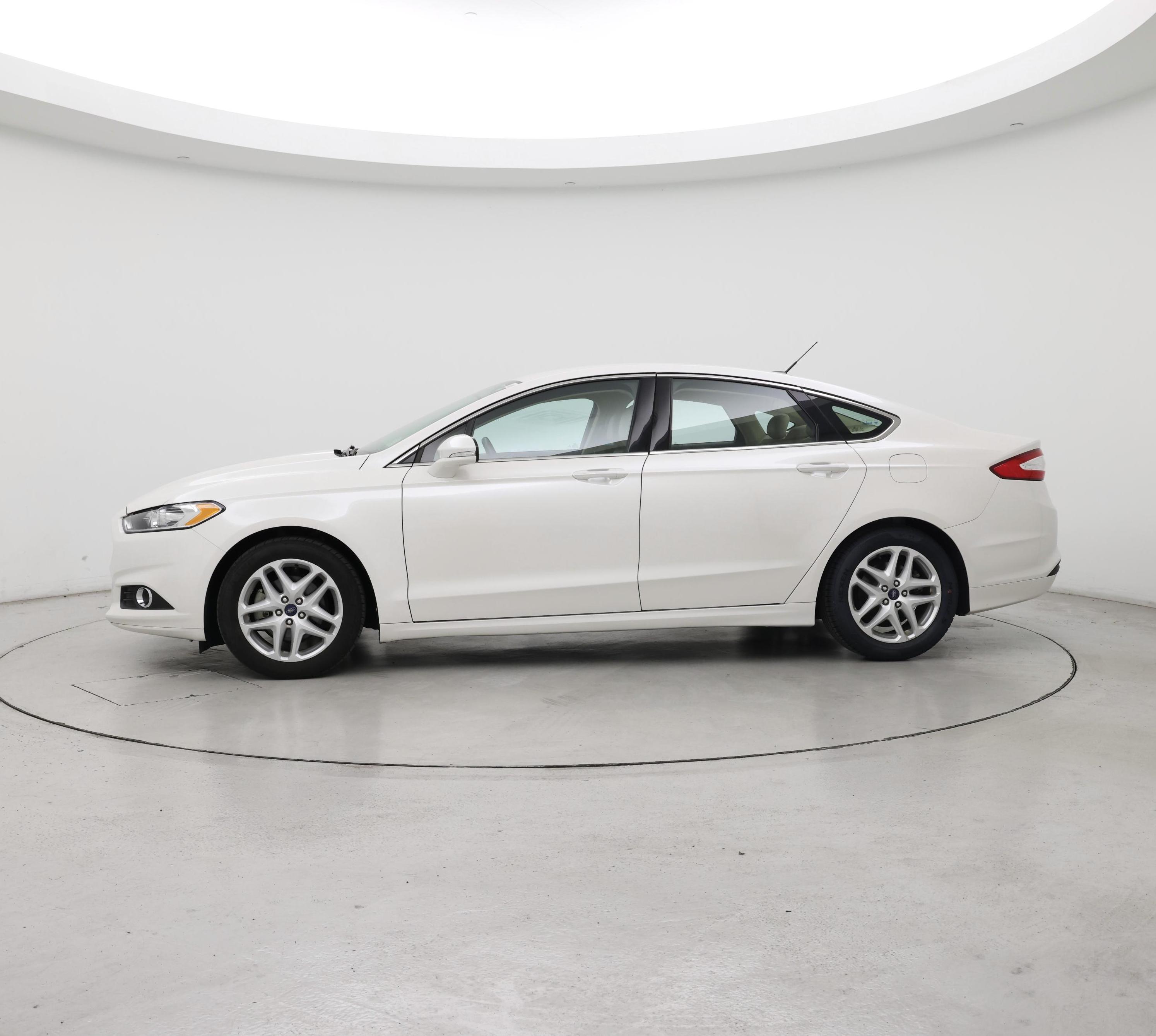 Thumbnail: 2014 Ford Fusion - 3