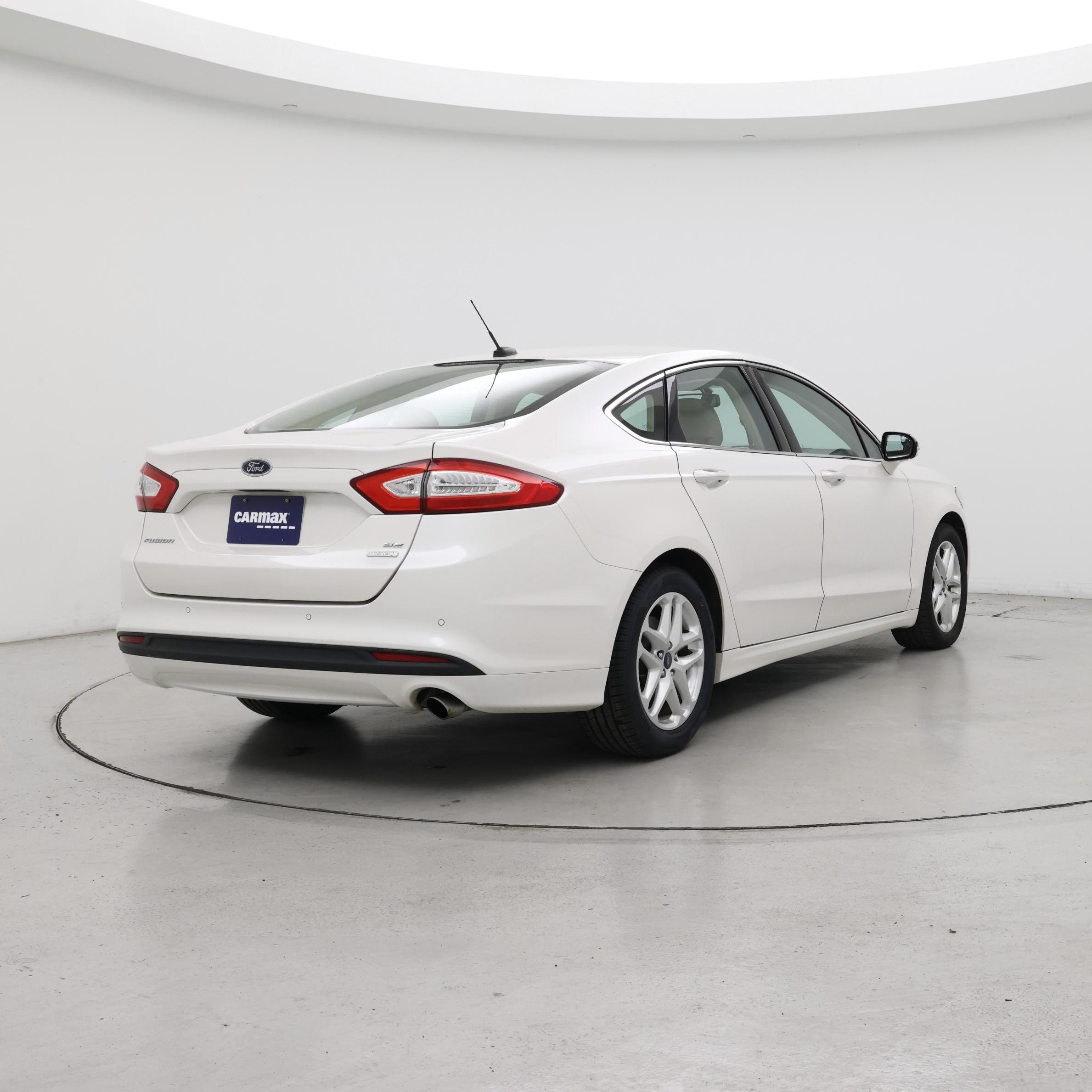 Thumbnail: 2014 Ford Fusion - 8