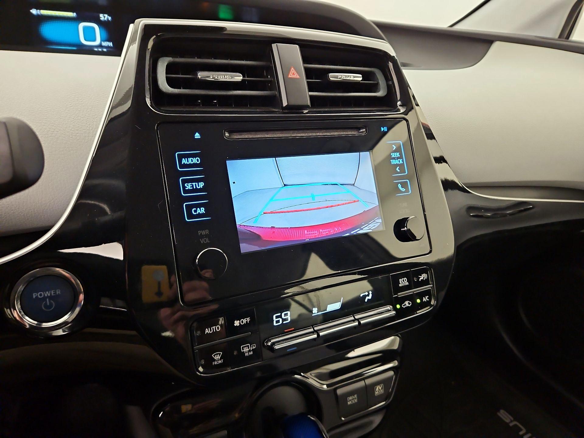 Thumbnail: 2017 Toyota Prius - 14