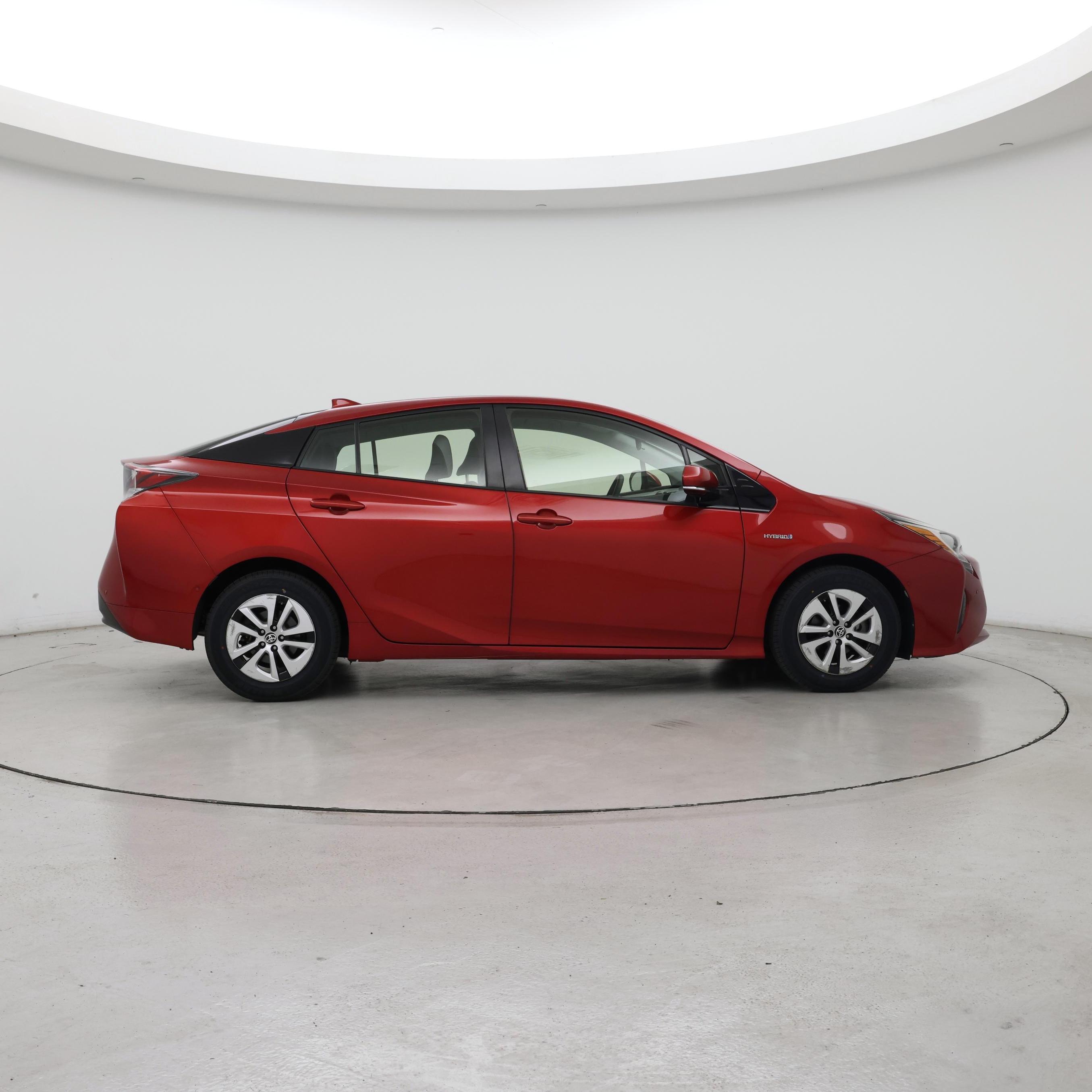 Thumbnail: 2017 Toyota Prius - 7