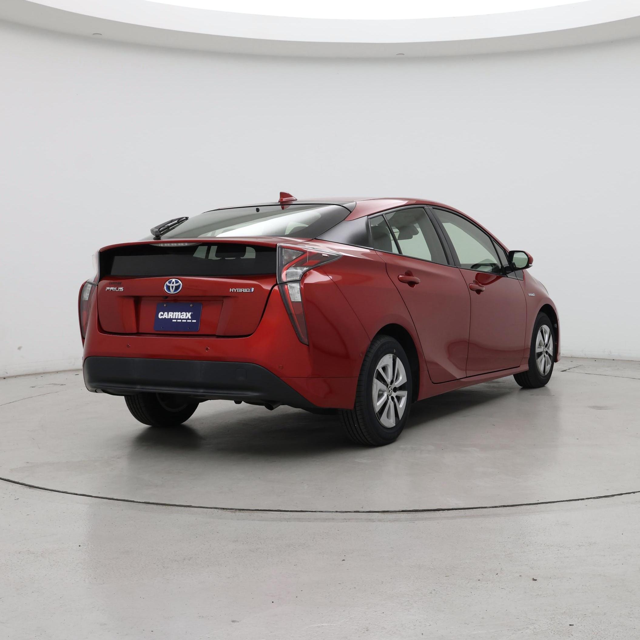 Thumbnail: 2017 Toyota Prius - 8