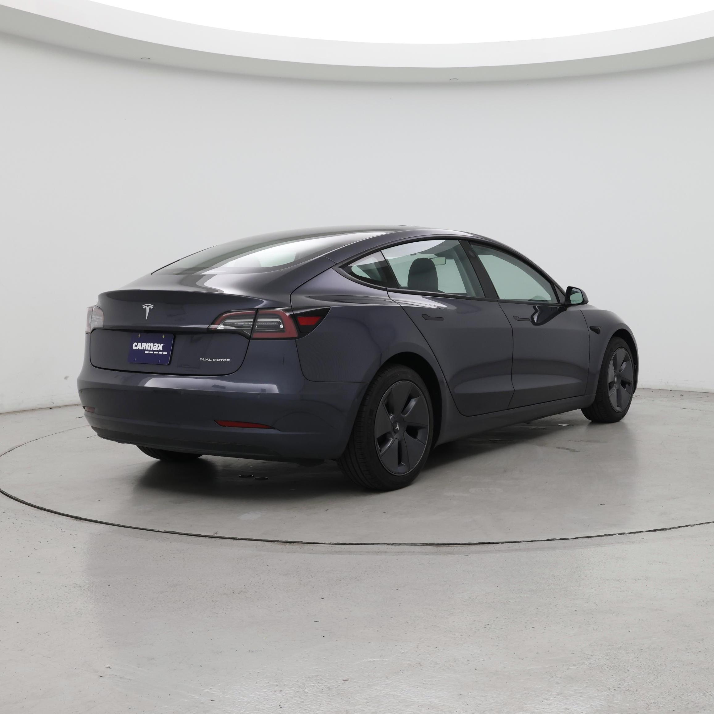 Thumbnail: 2022 Tesla Model 3 - 8