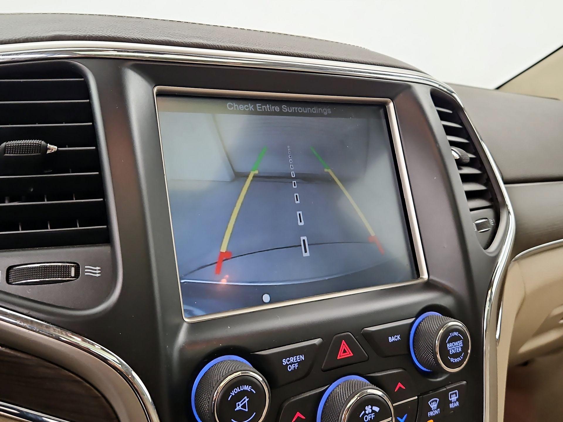 Thumbnail: 2014 Jeep Grand Cherokee - 15