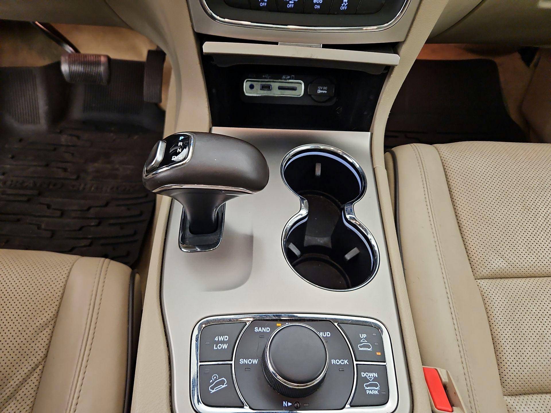 Thumbnail: 2014 Jeep Grand Cherokee - 18