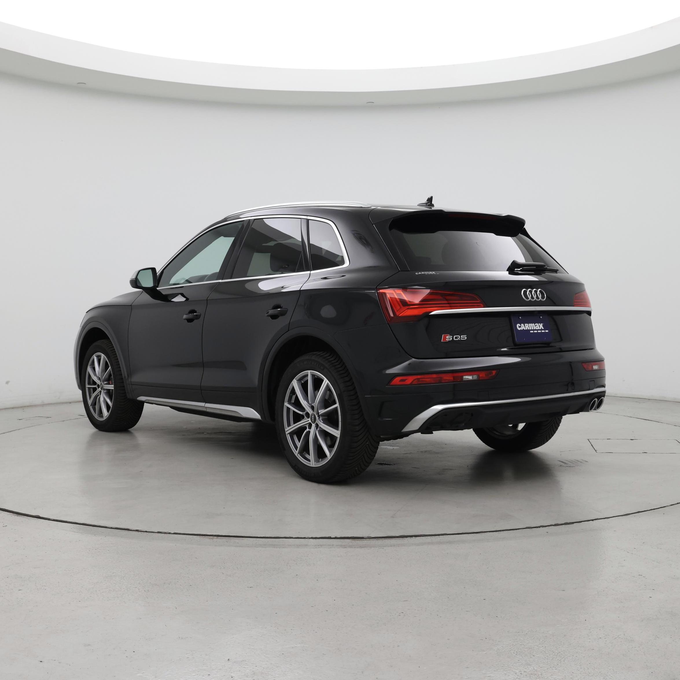 Thumbnail: 2021 Audi SQ5 - 2