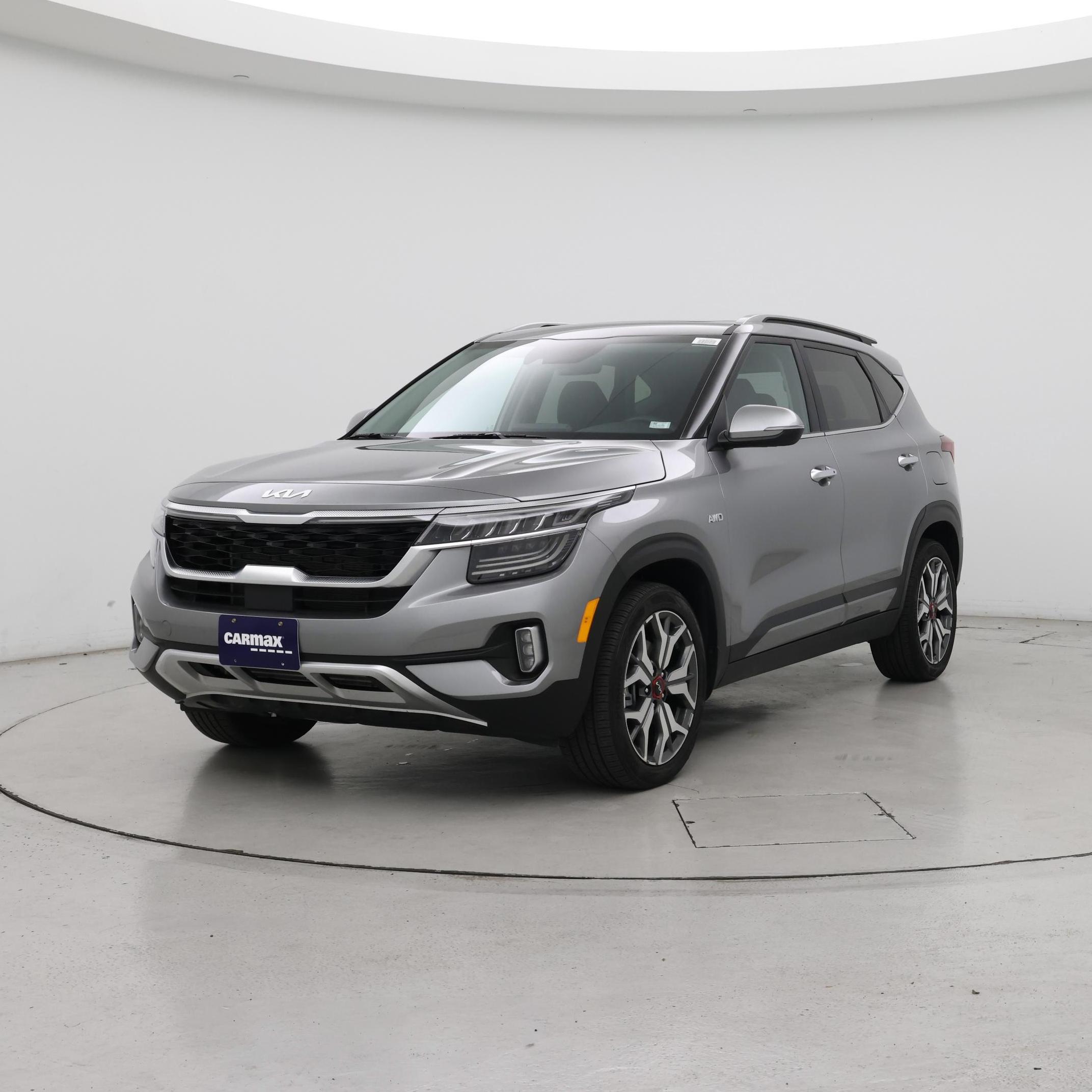 Thumbnail: 2023 Kia Seltos - 4