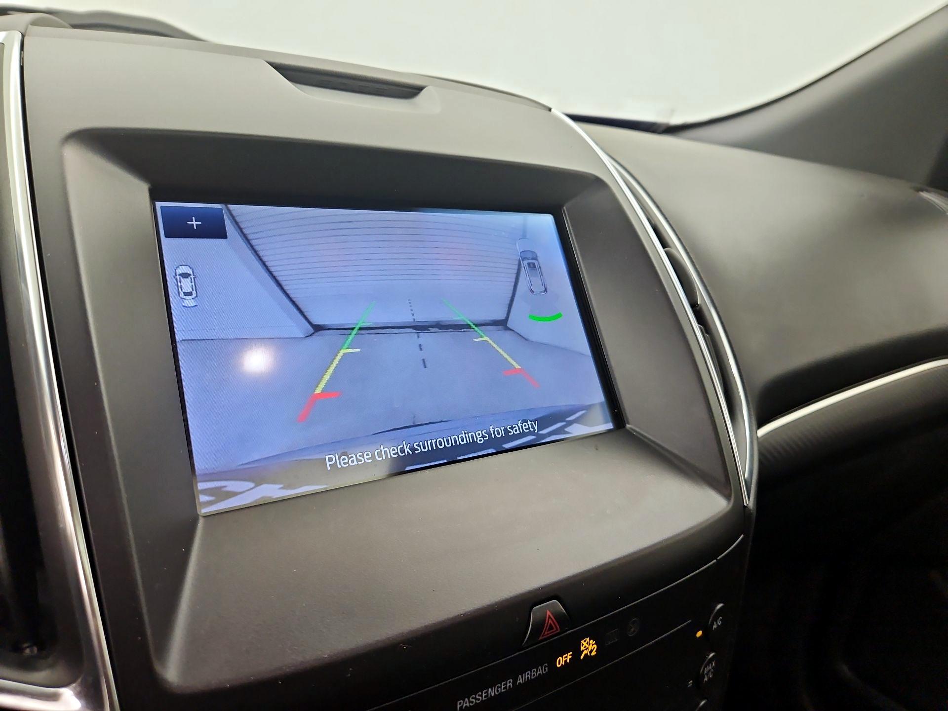 Thumbnail: 2020 Ford Edge - 14