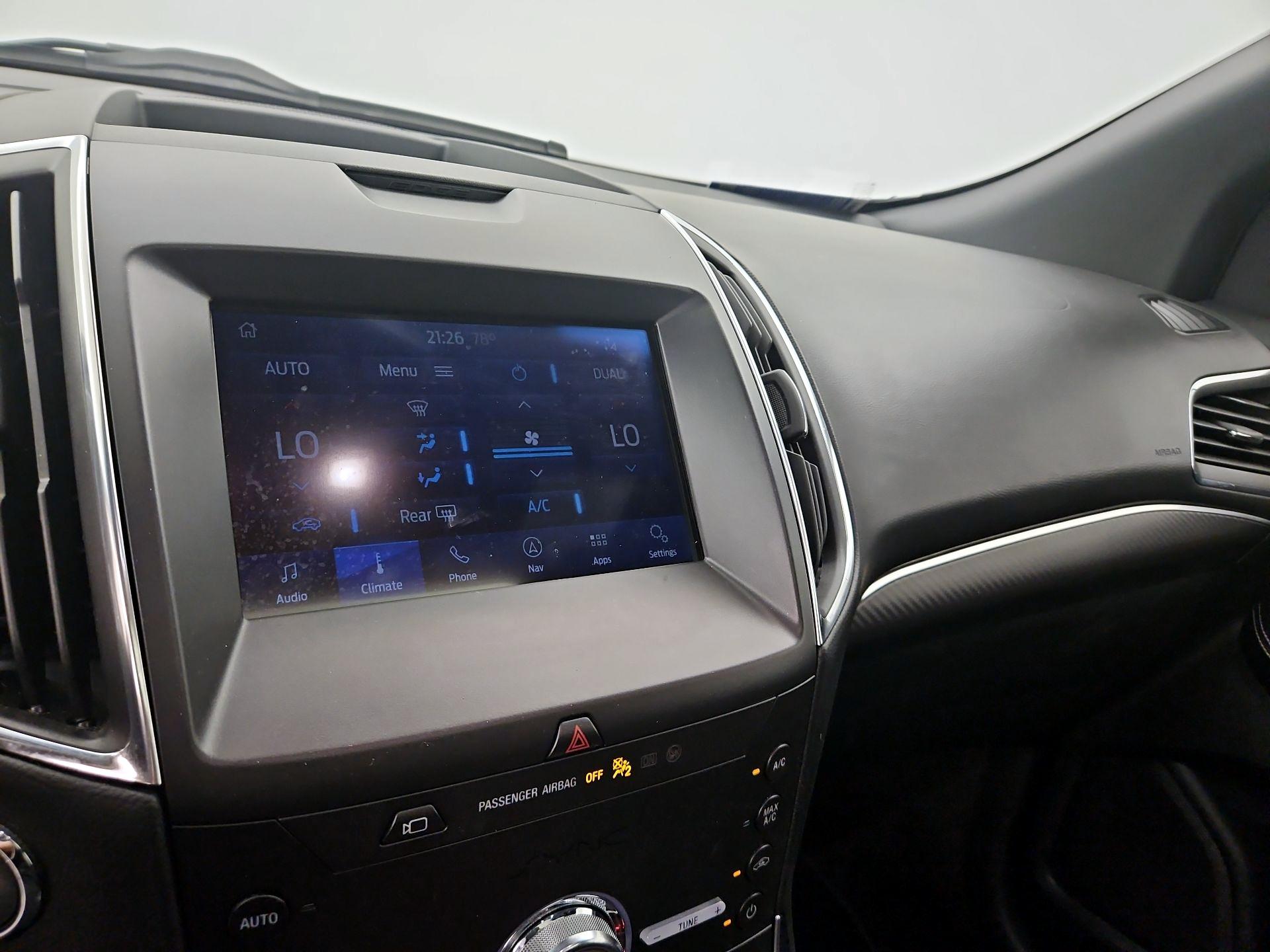 Thumbnail: 2020 Ford Edge - 15