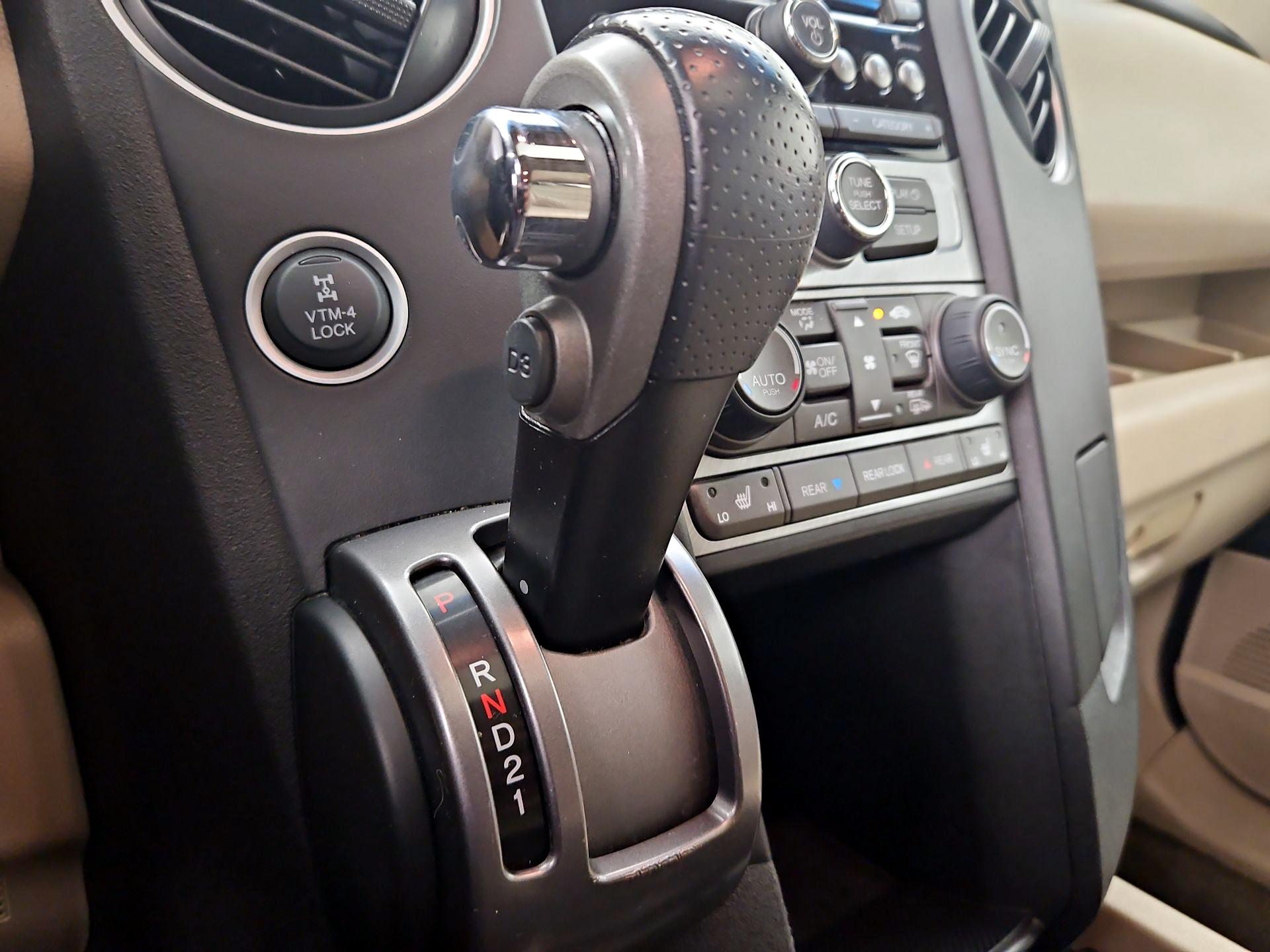 Thumbnail: 2014 Honda Pilot - 17
