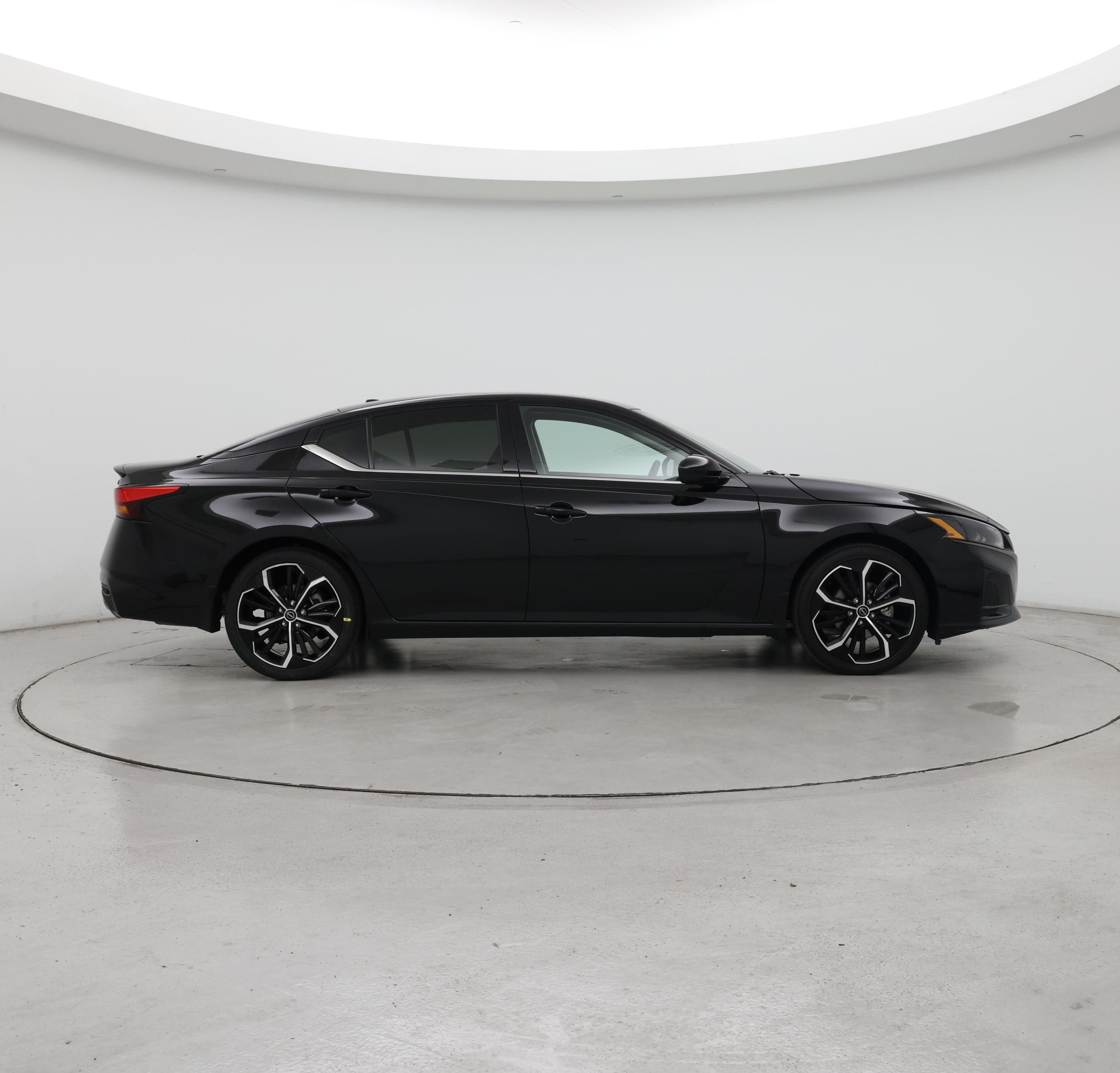 Thumbnail: 2023 Nissan Altima - 7