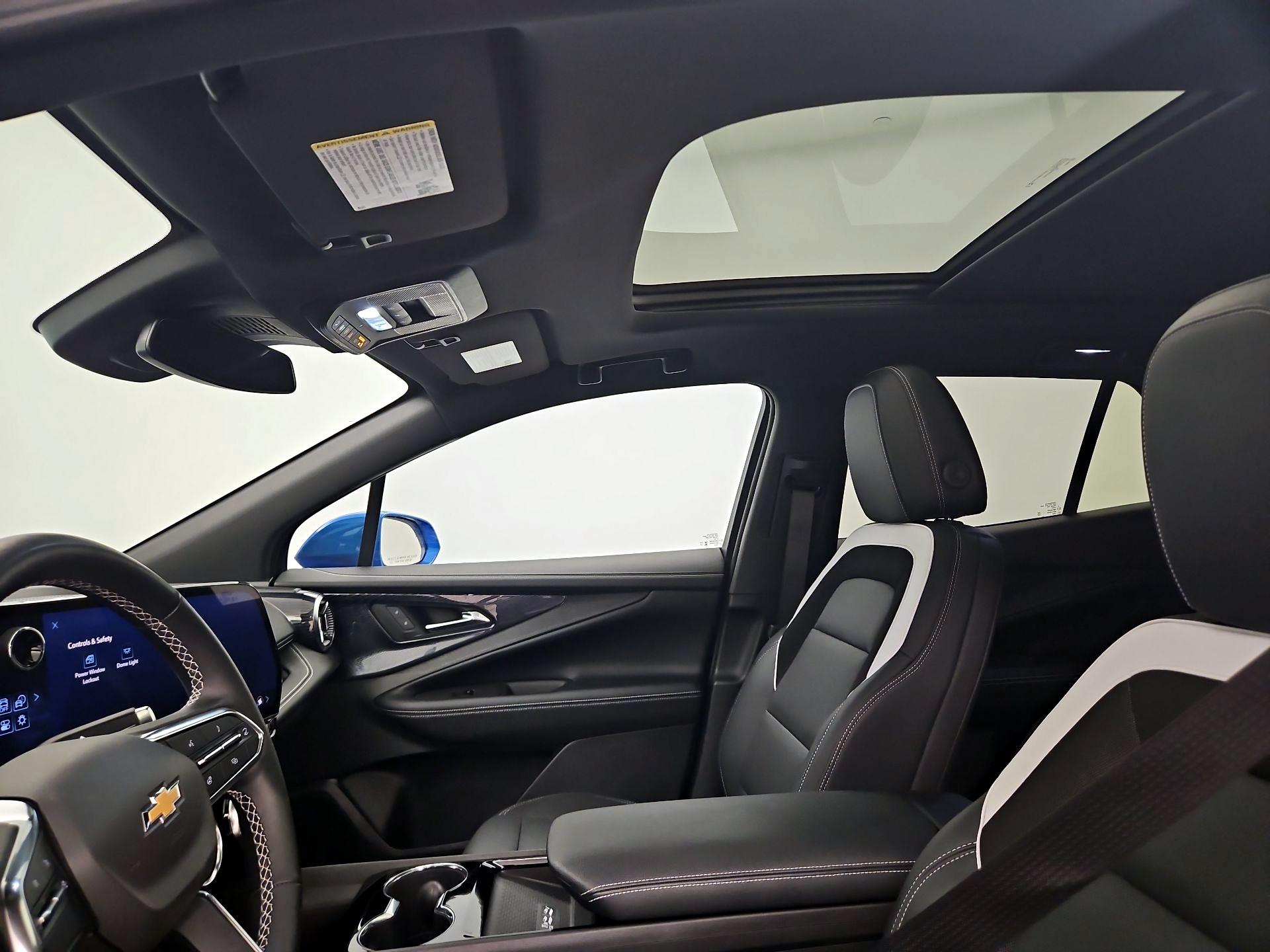 Thumbnail: 2024 Chevrolet Blazer EV - 19