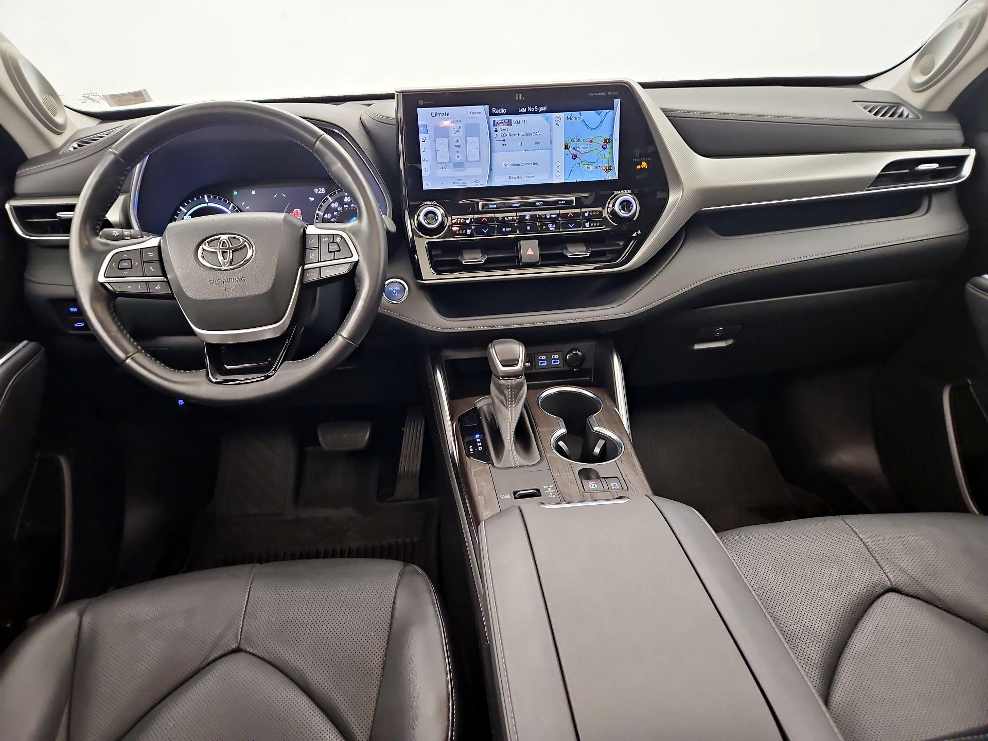 Thumbnail: 2022 Toyota Highlander - 9