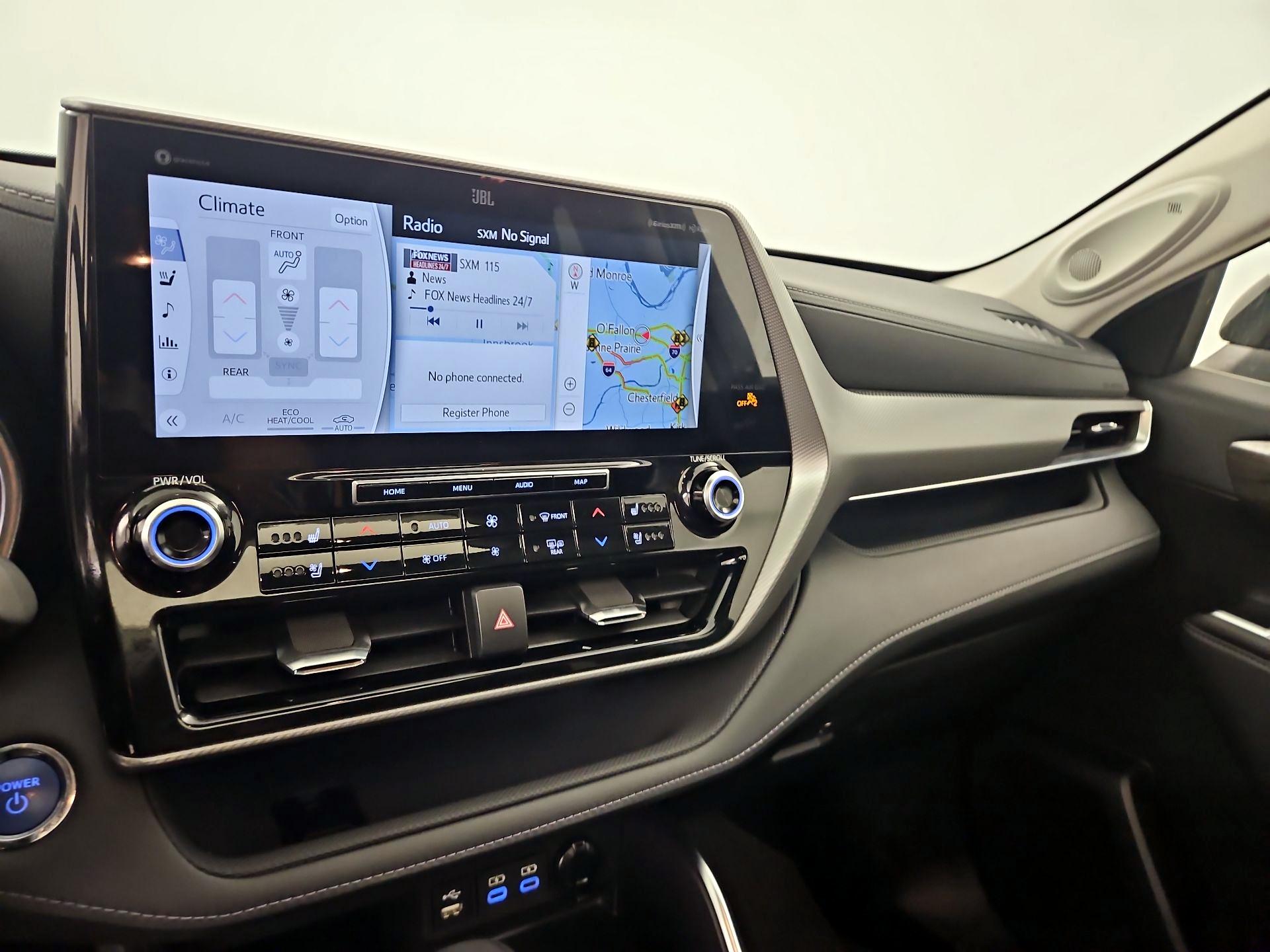 Thumbnail: 2022 Toyota Highlander - 15
