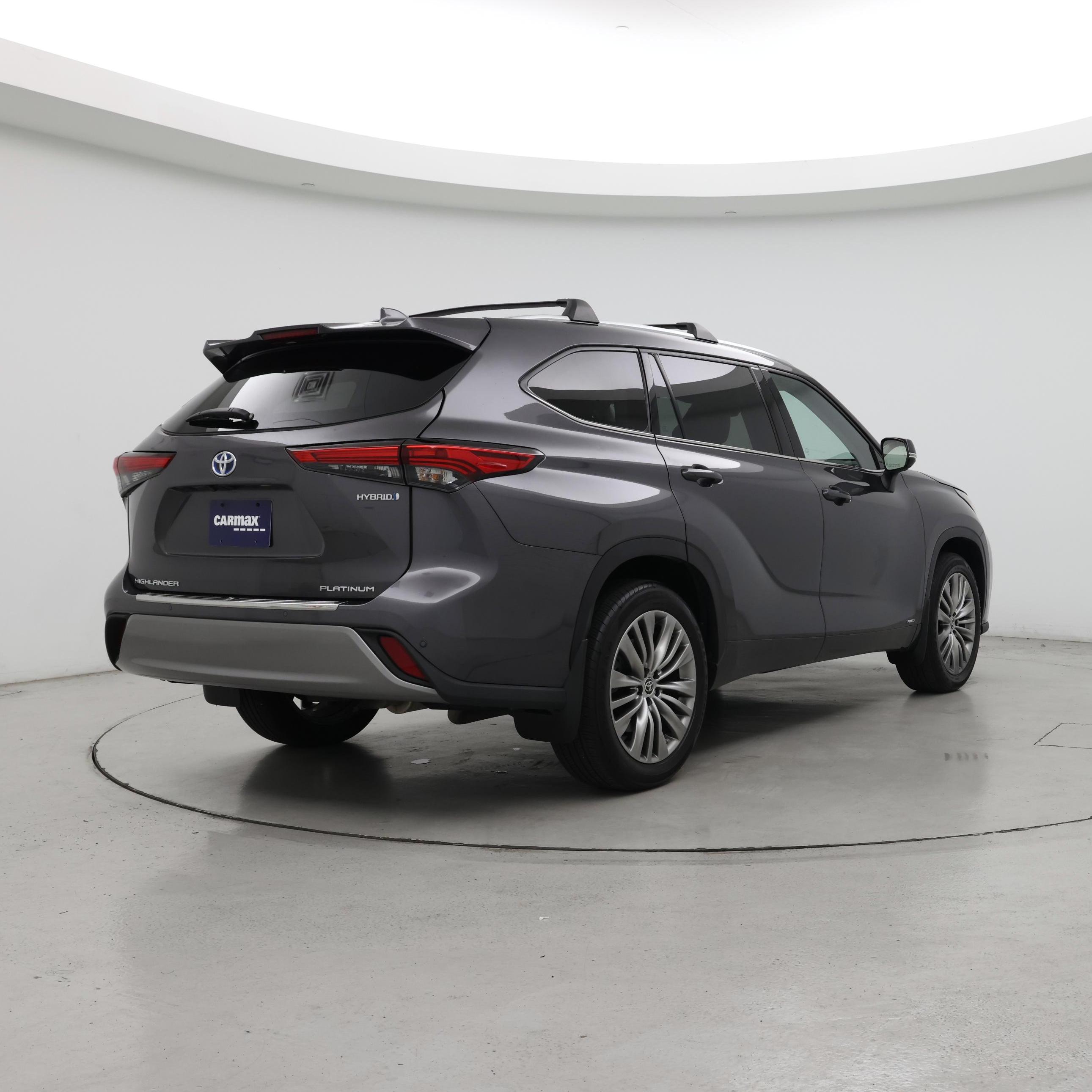 Thumbnail: 2022 Toyota Highlander - 8