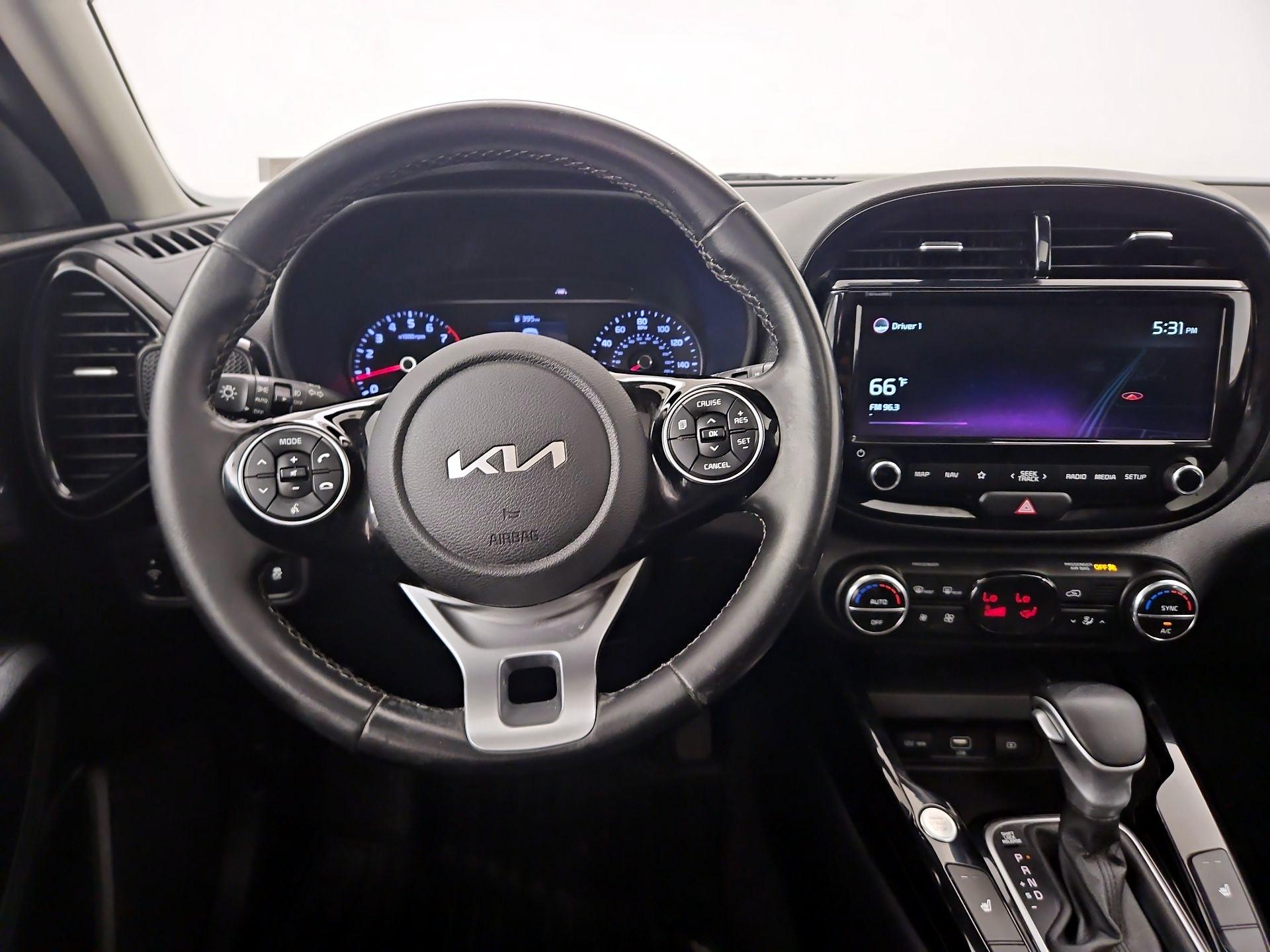 Thumbnail: 2022 Kia Soul - 10
