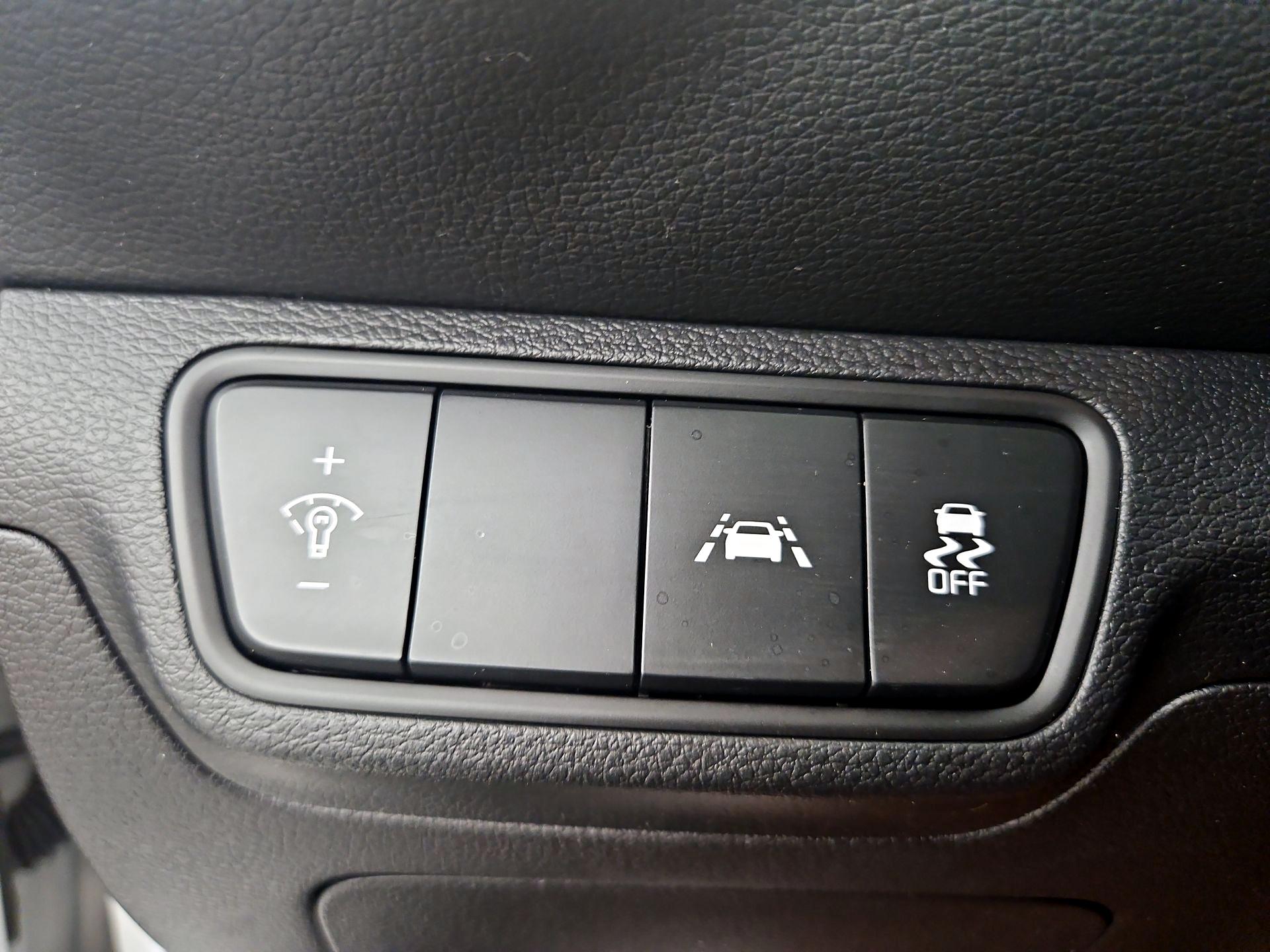 Thumbnail: 2021 Kia Forte - 13