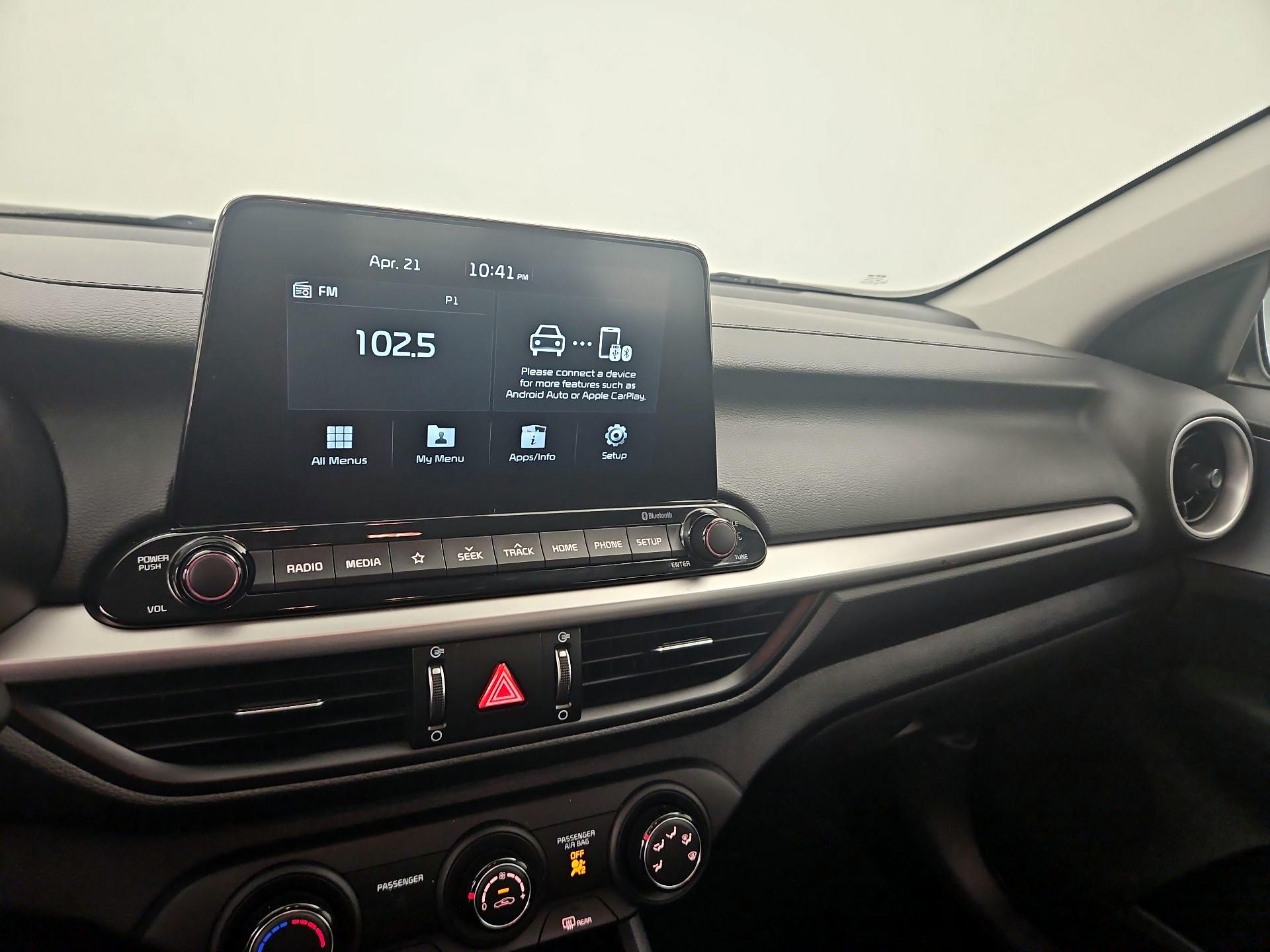 Thumbnail: 2021 Kia Forte - 15