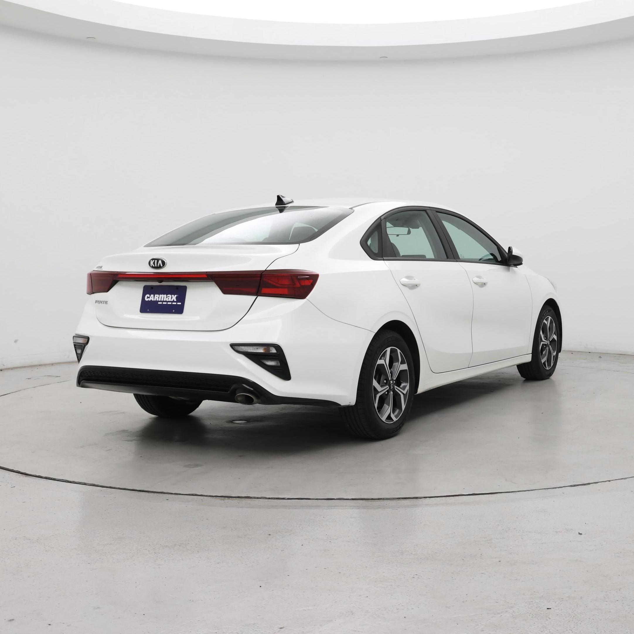 Thumbnail: 2021 Kia Forte - 8