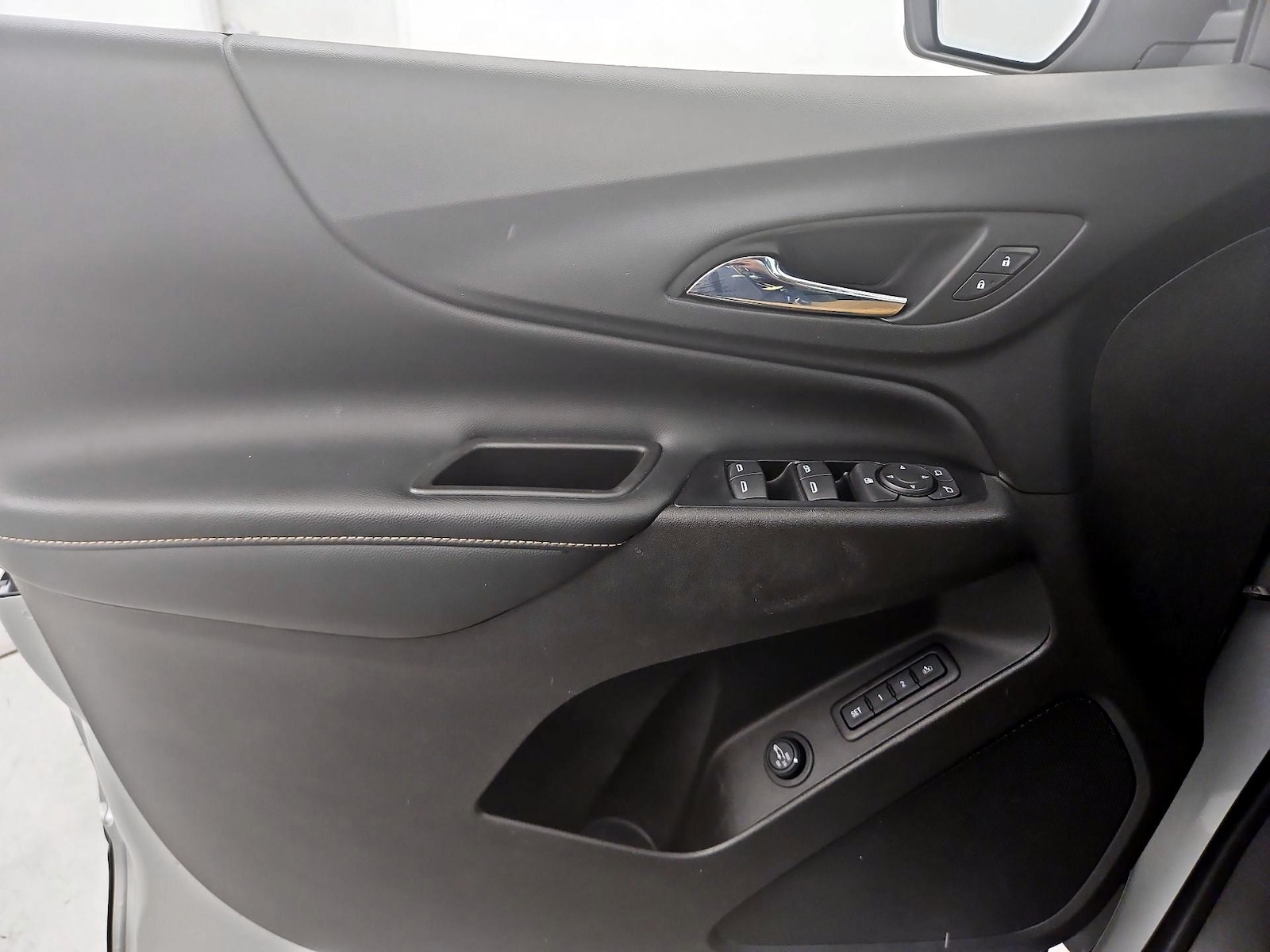2018 Chevrolet Equinox Premier - Photo 13