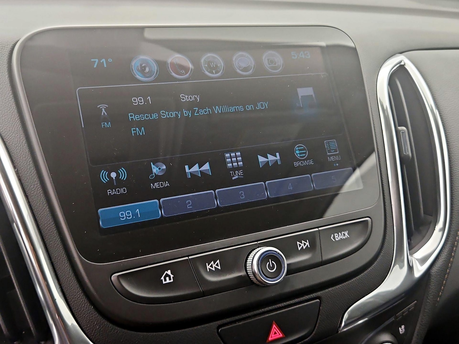 2018 Chevrolet Equinox Premier - Photo 16