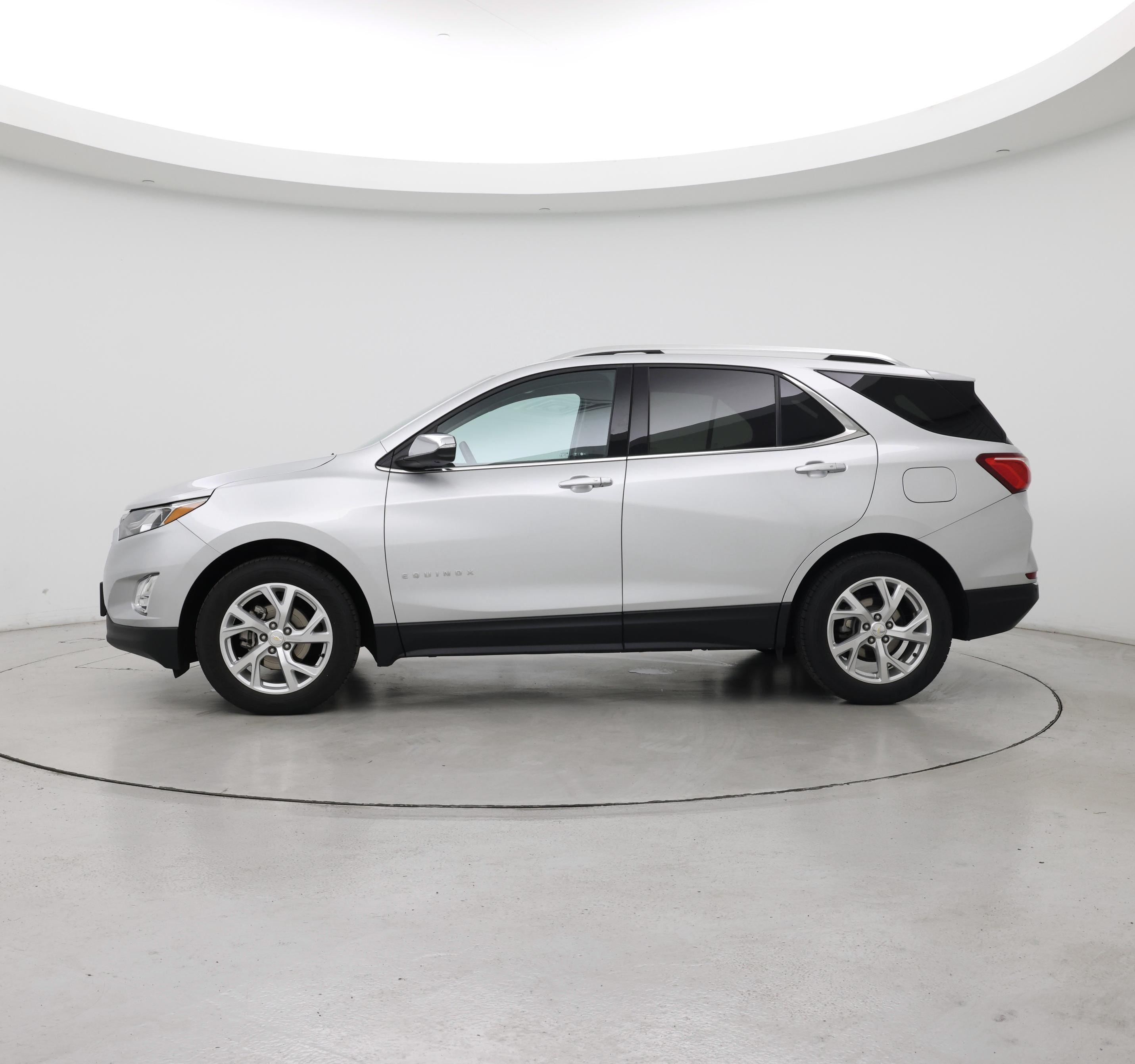 Thumbnail: 2018 Chevrolet Equinox - 3