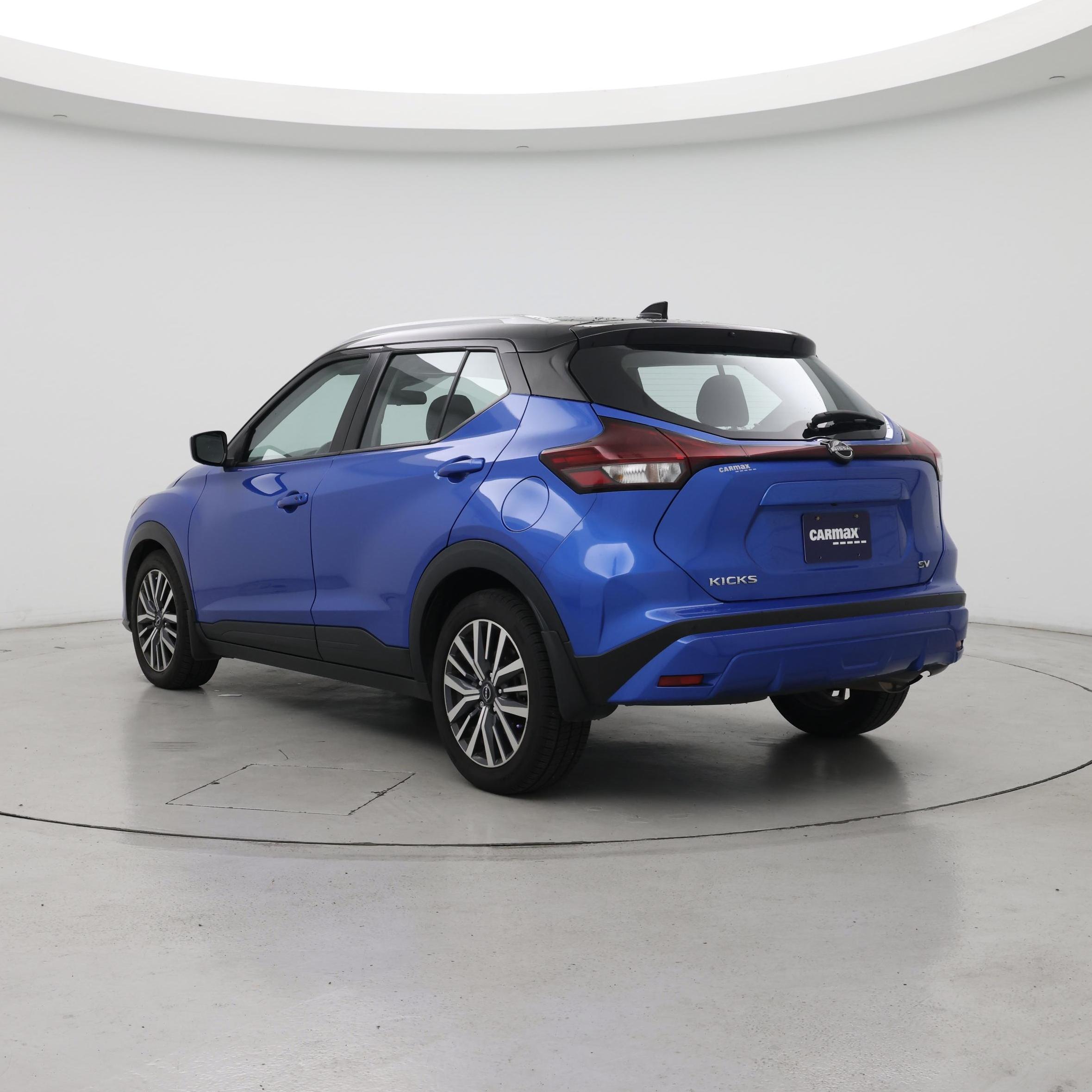 Thumbnail: 2023 Nissan Kicks - 2