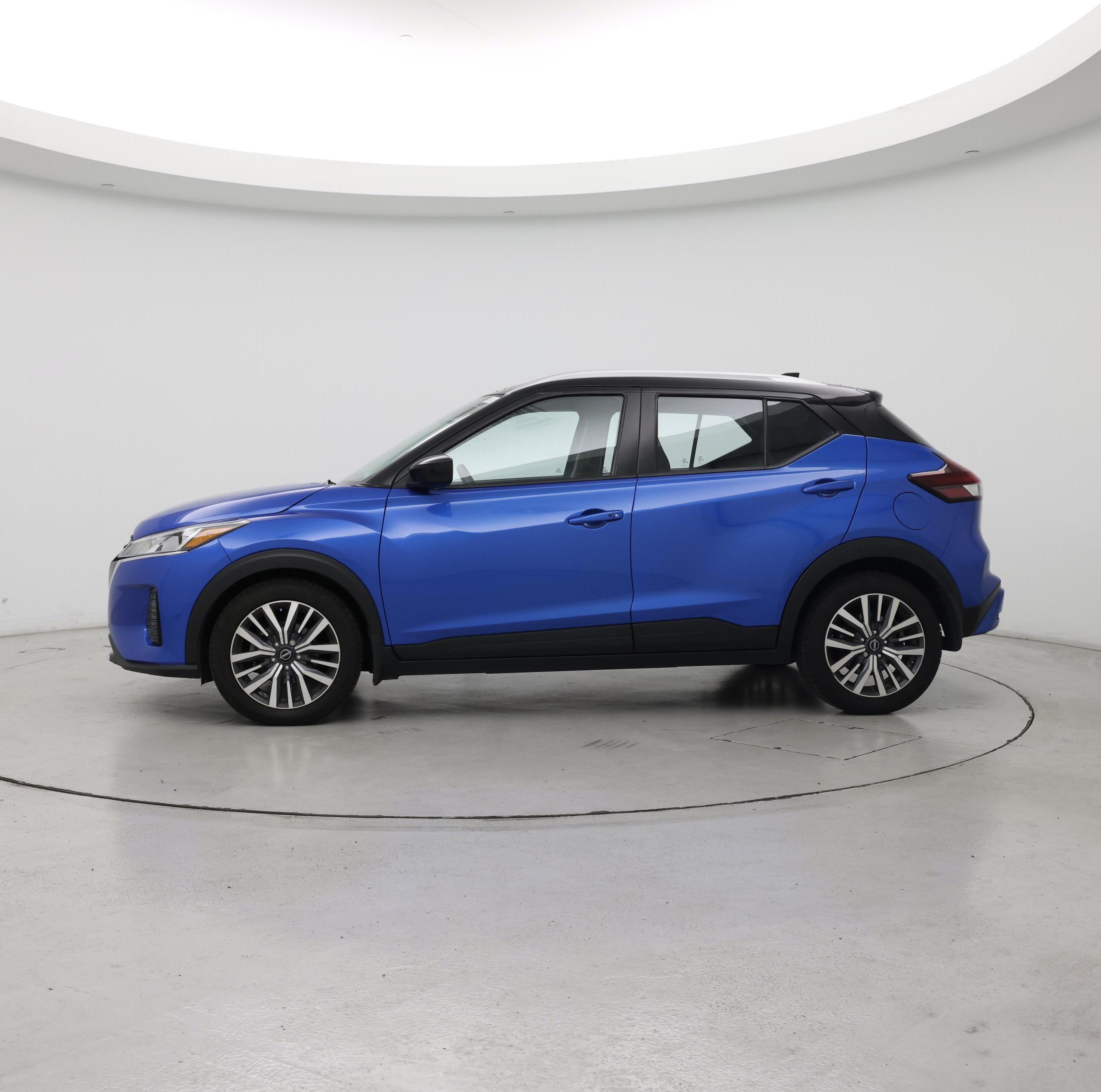 Thumbnail: 2023 Nissan Kicks - 3
