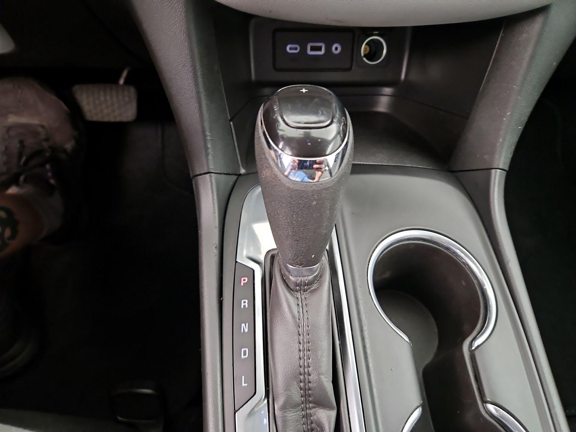 Thumbnail: 2020 Chevrolet Equinox - 17