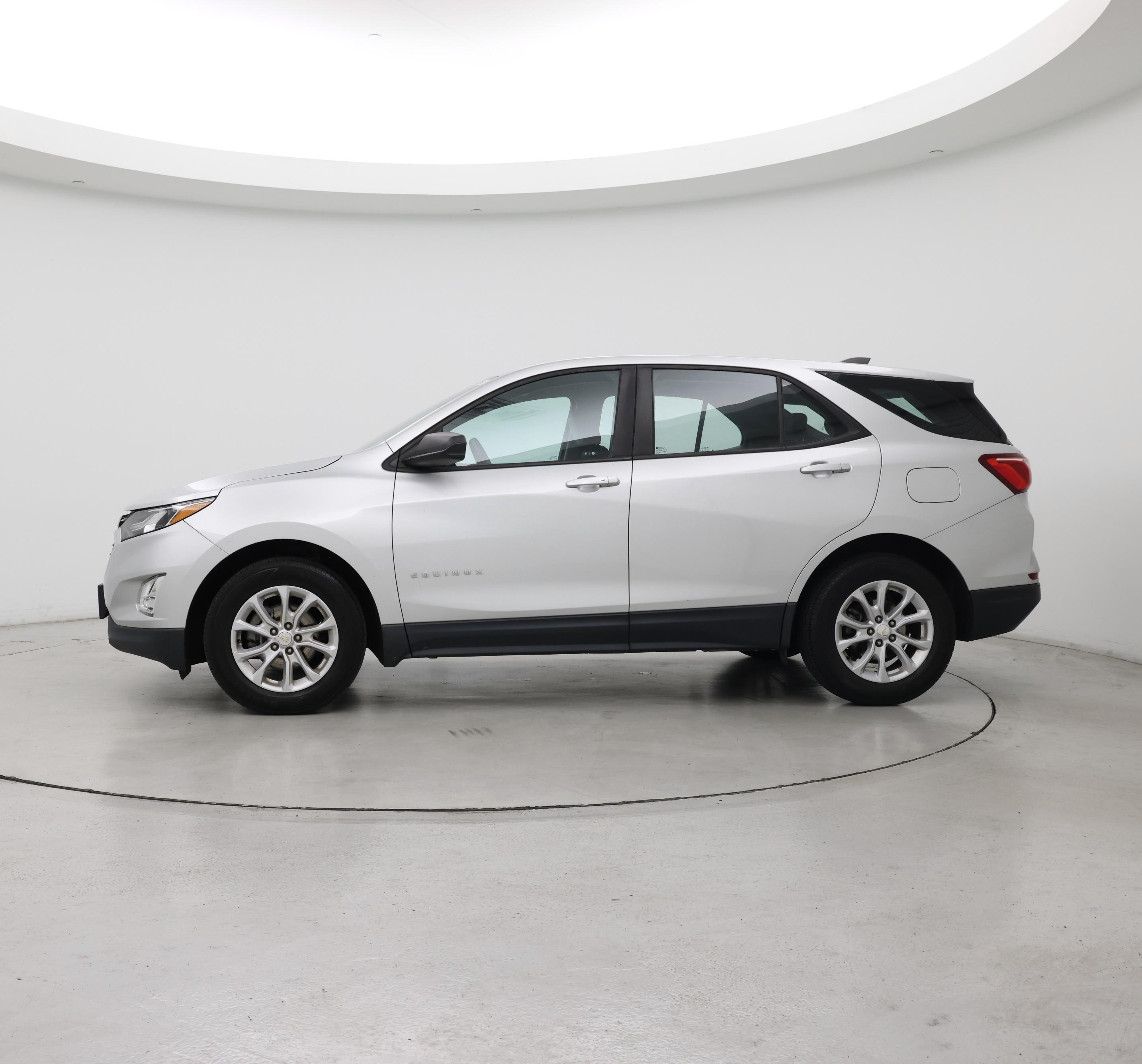 Thumbnail: 2020 Chevrolet Equinox - 3