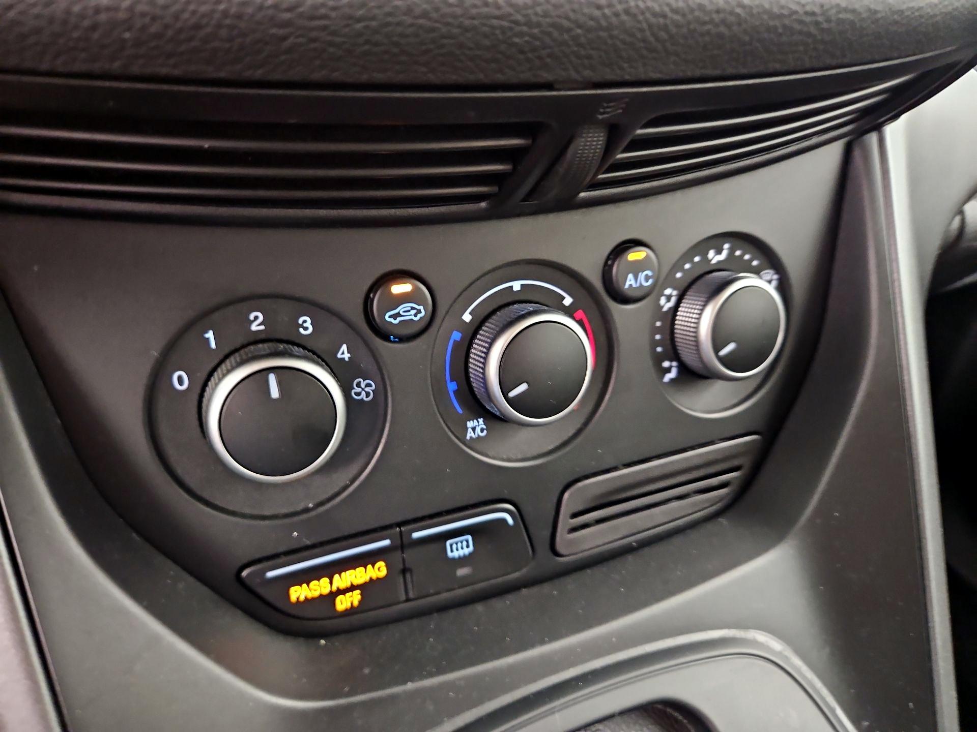 Thumbnail: 2016 Ford Escape - 16