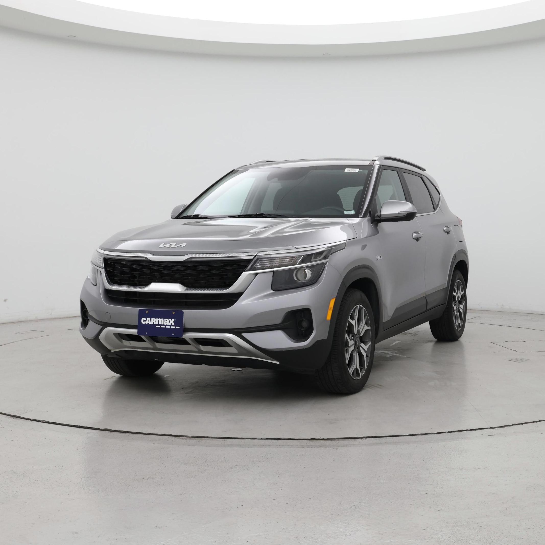 Thumbnail: 2022 Kia Seltos - 4
