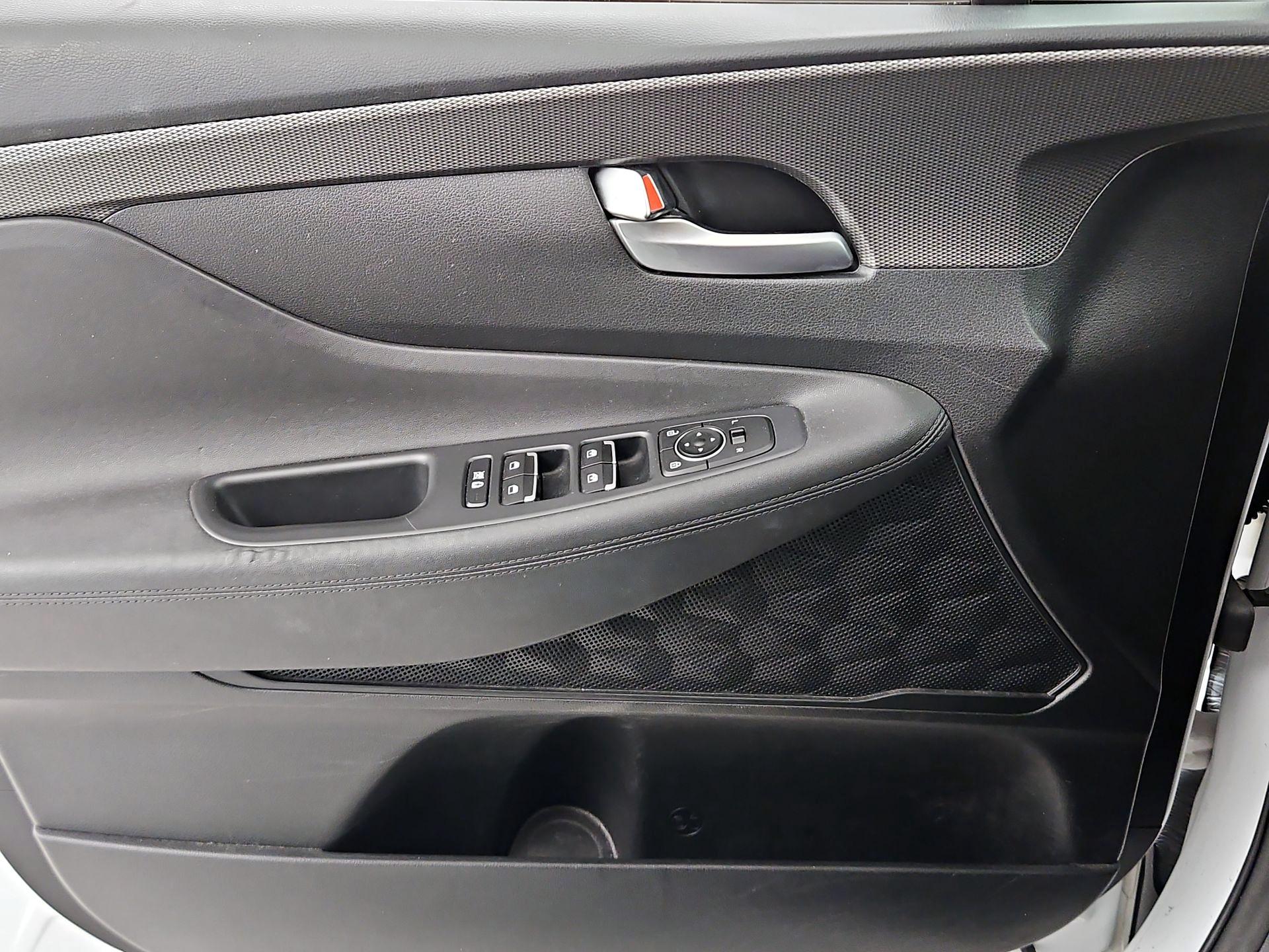 Thumbnail: 2020 Hyundai Santa Fe - 12