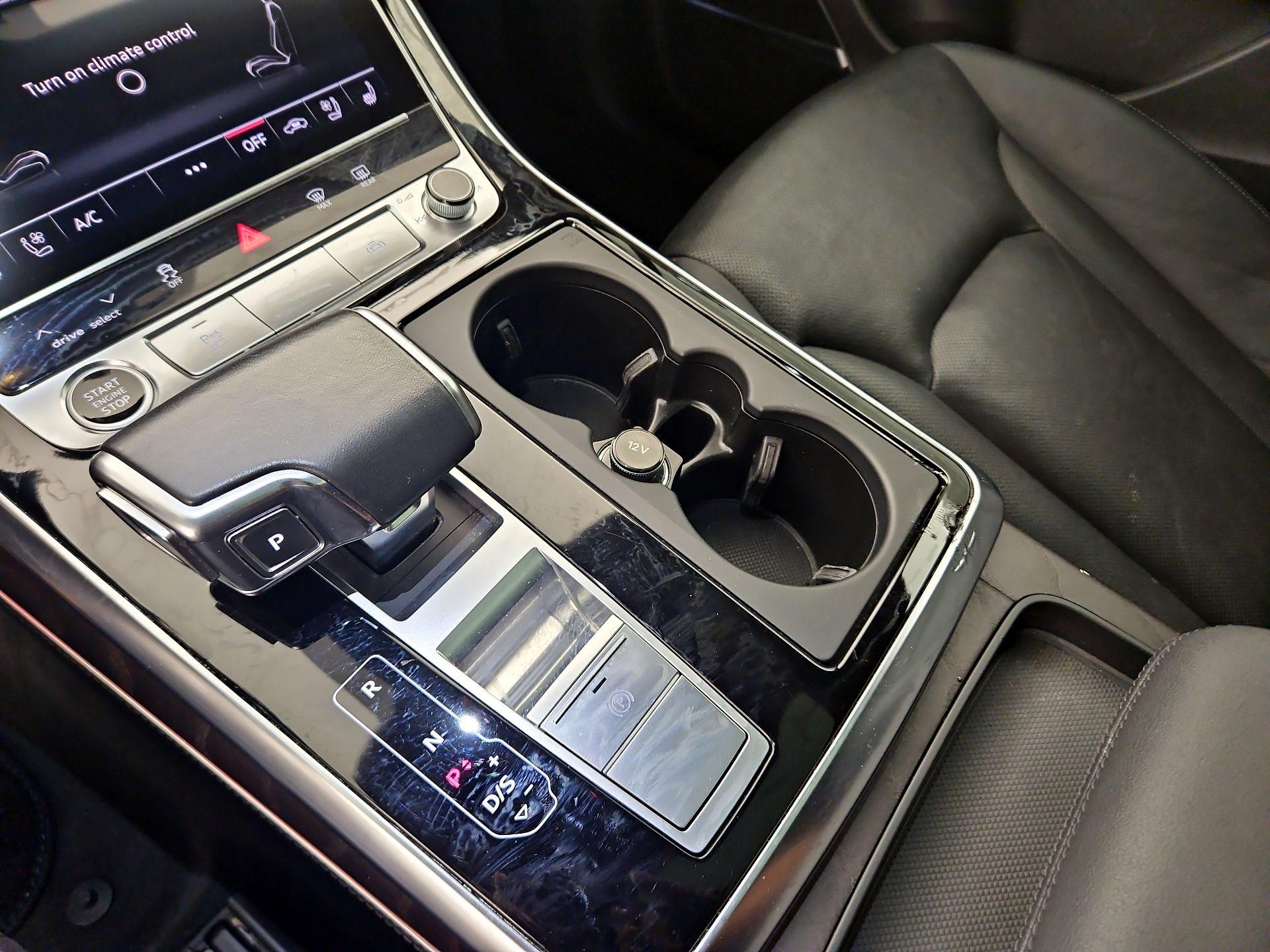 Thumbnail: 2022 Audi Q7 - 17