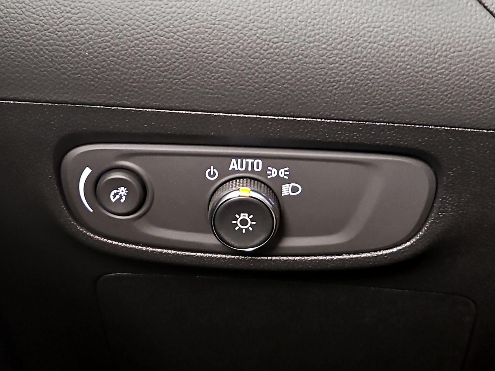 2026 Buick Encore GX Sport Touring - Photo 14