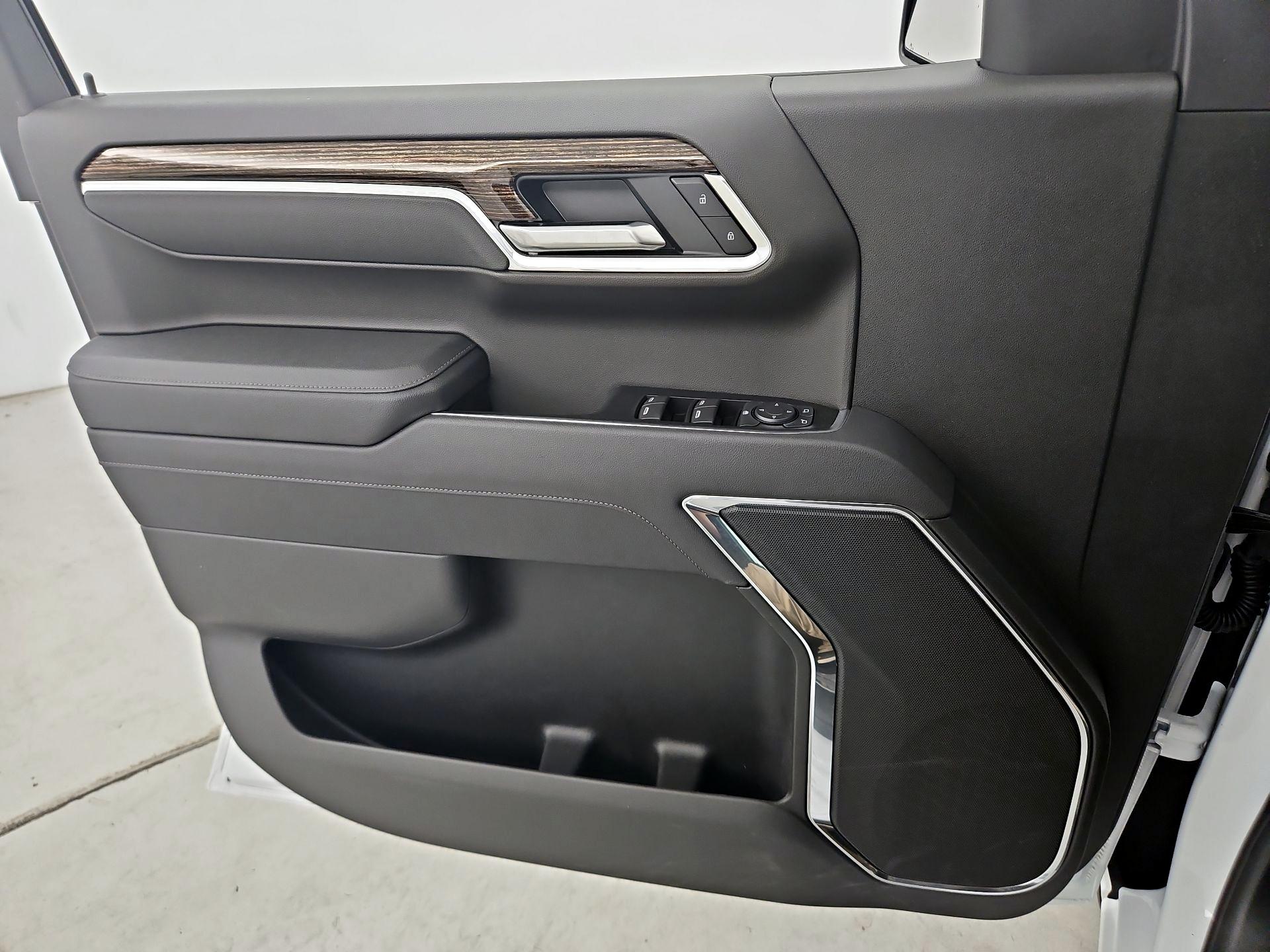 Thumbnail: 2026 GMC Sierra 1500 - 12