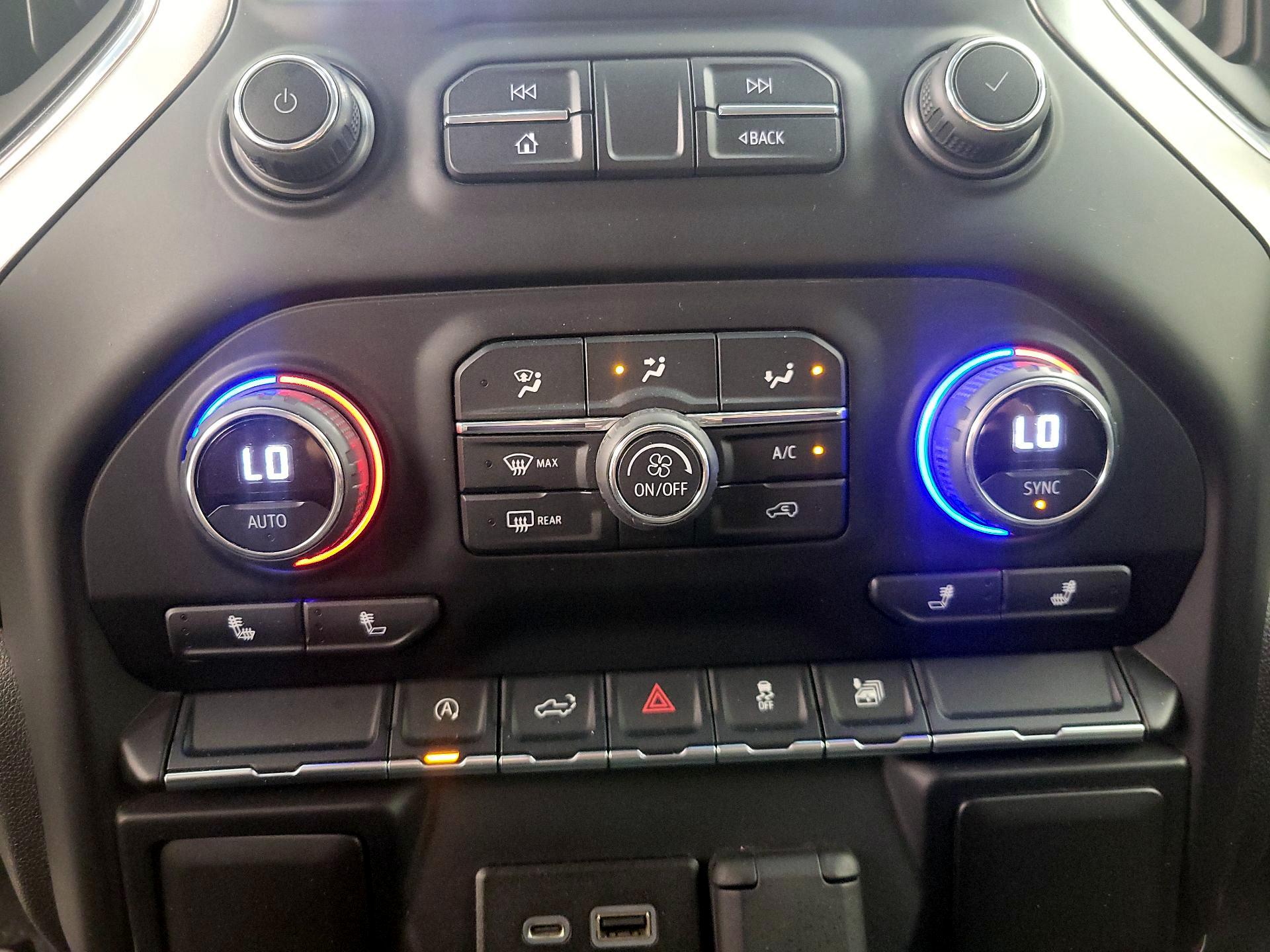 Thumbnail: 2019 Chevrolet Silverado 1500 - 16