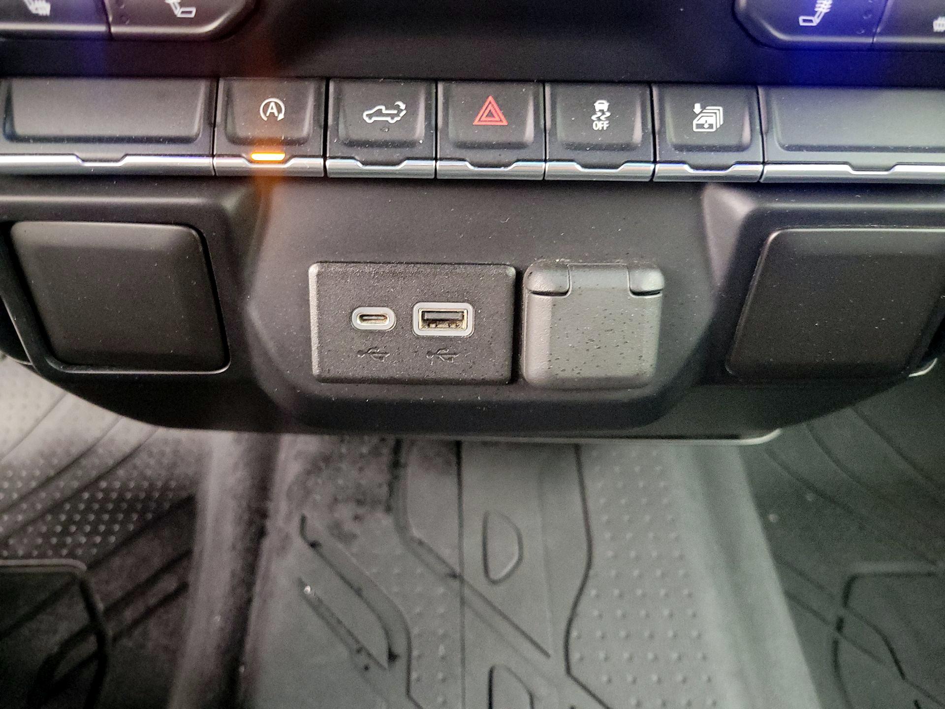 Thumbnail: 2019 Chevrolet Silverado 1500 - 18