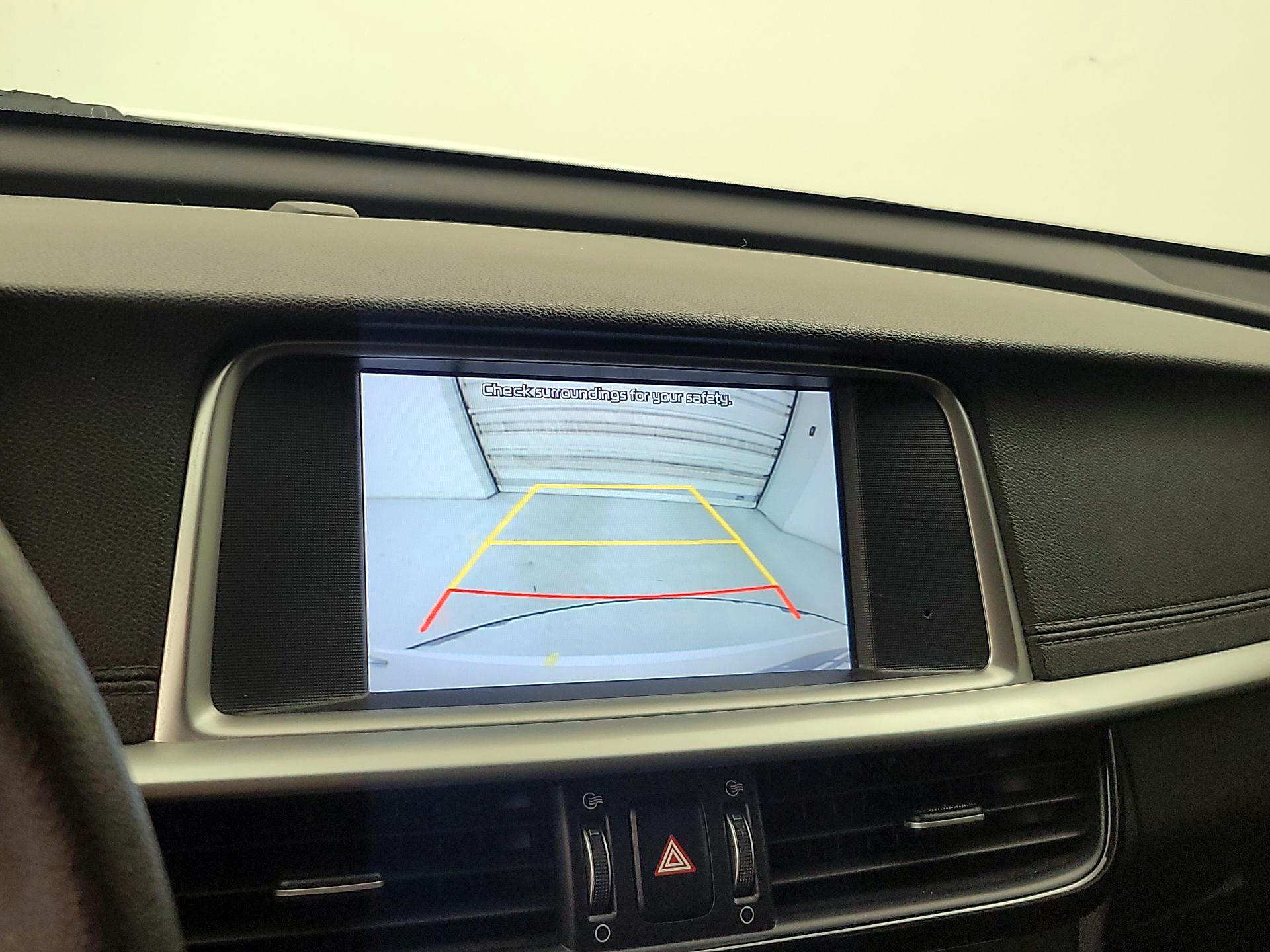 Thumbnail: 2019 Kia Optima - 14