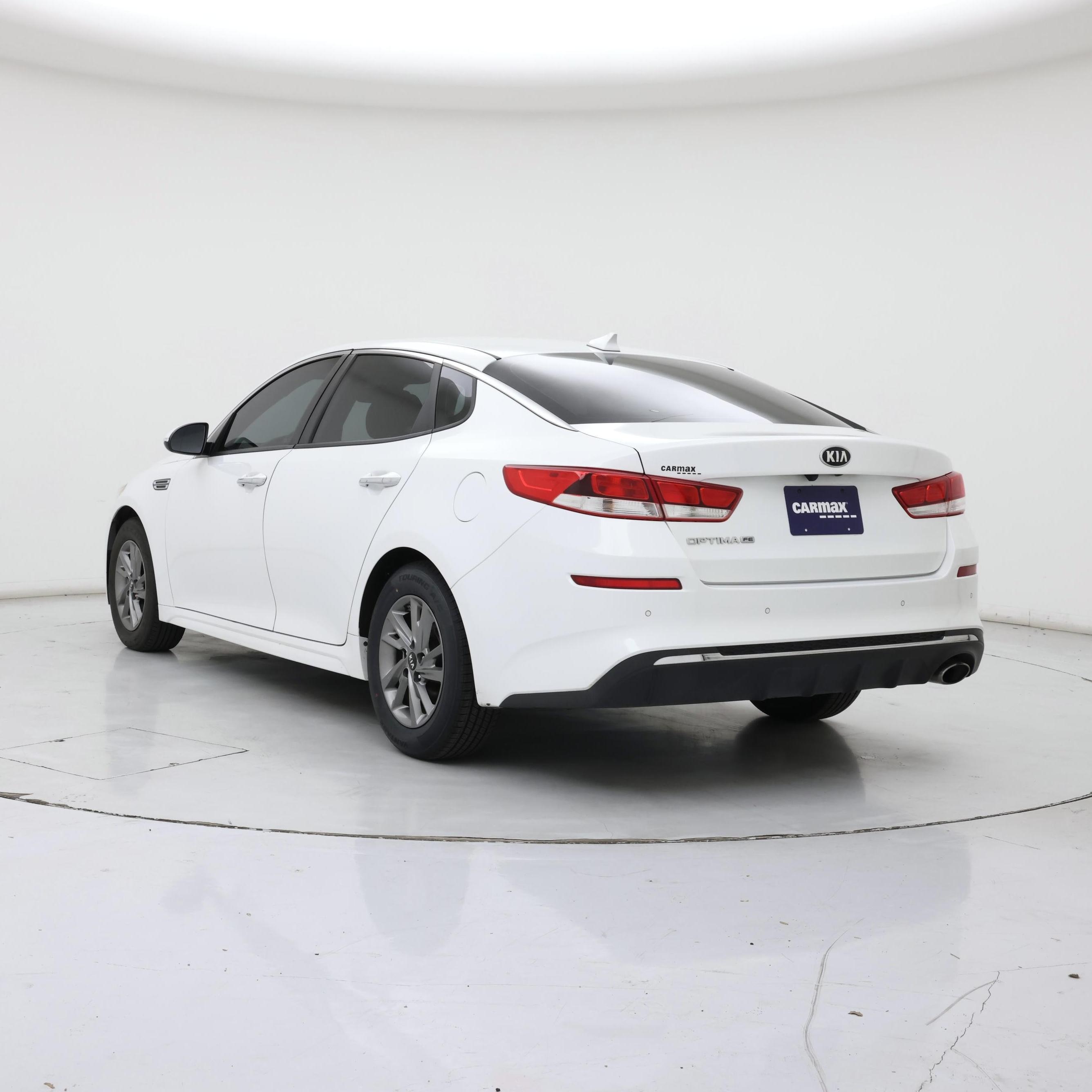 Thumbnail: 2019 Kia Optima - 2
