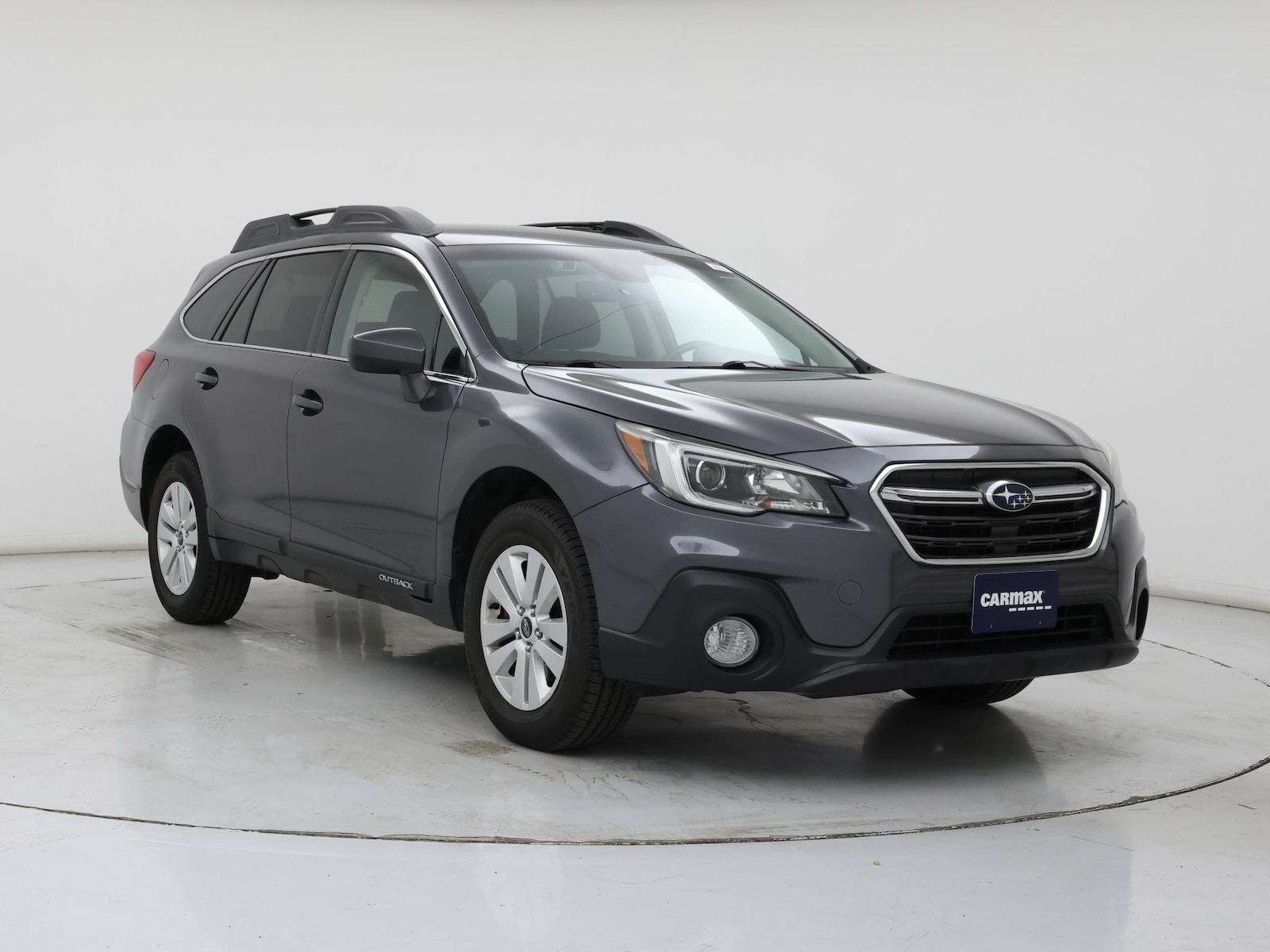2019 Subaru Outback Premium - Photo 2
