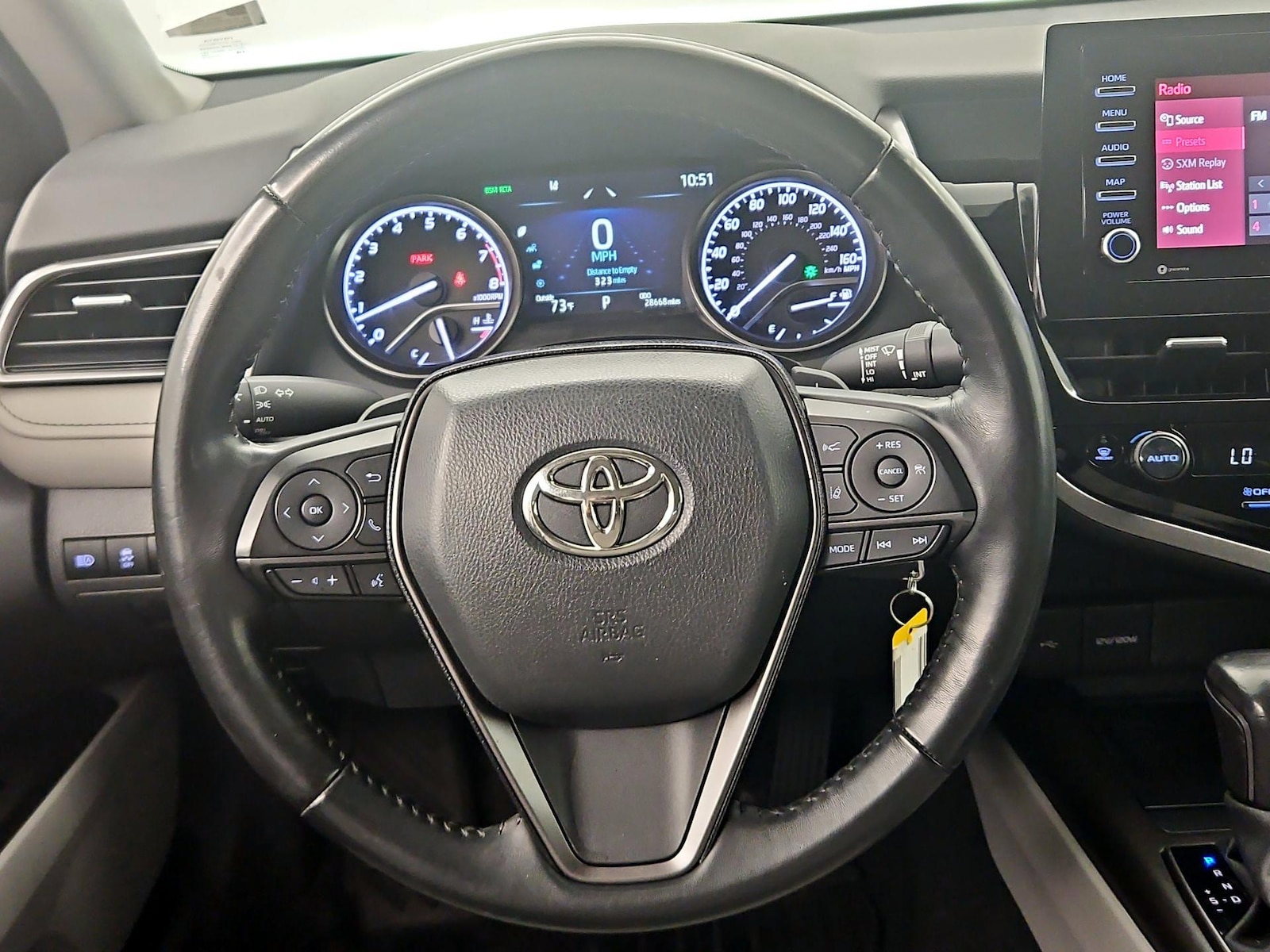 2022 Toyota Camry SE - Photo 11